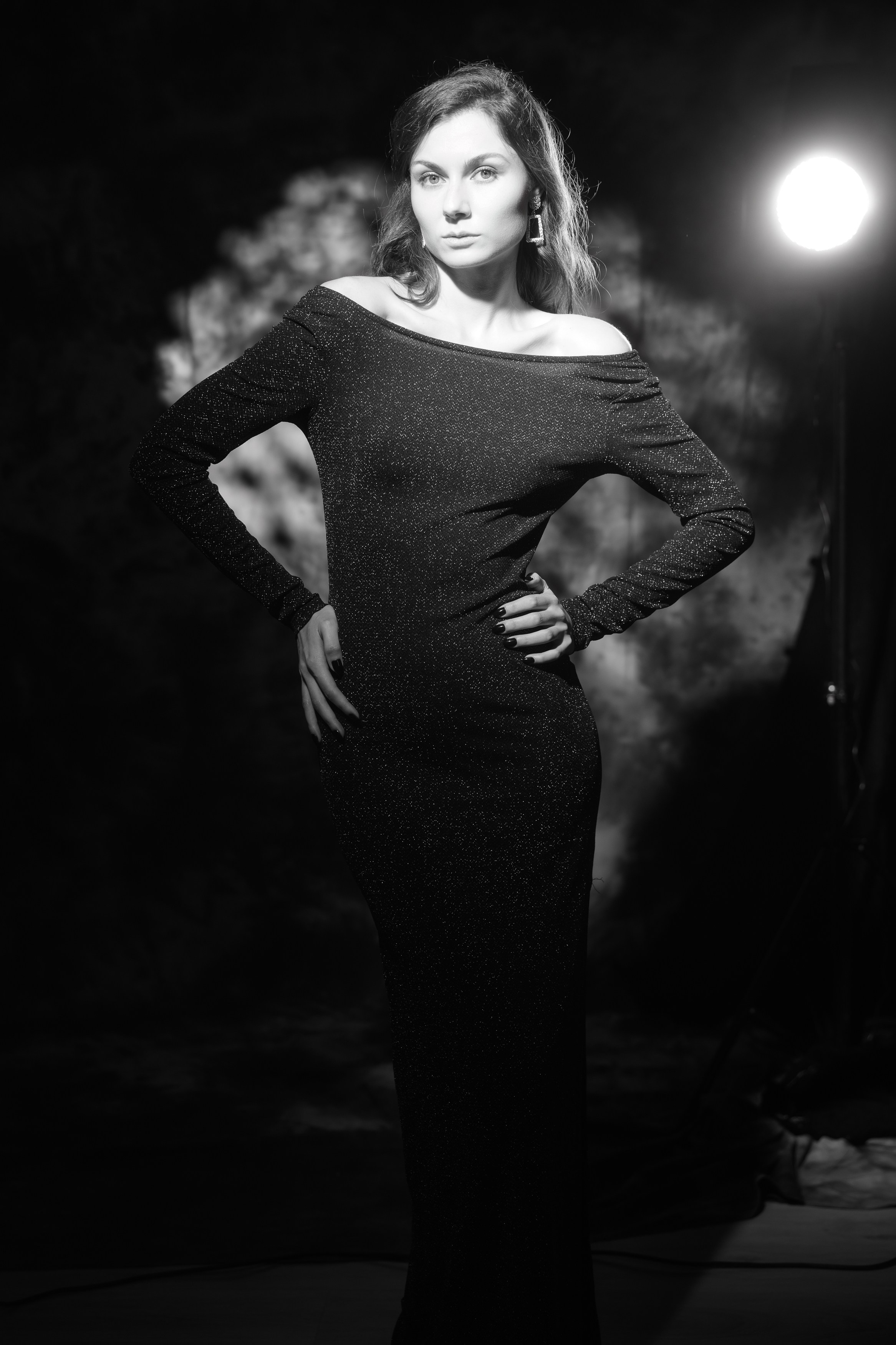 Стилизованная фотосъемка под Голливуд. Вариация. Маска Габо. Постоянный сточник света с  линзой Френеля