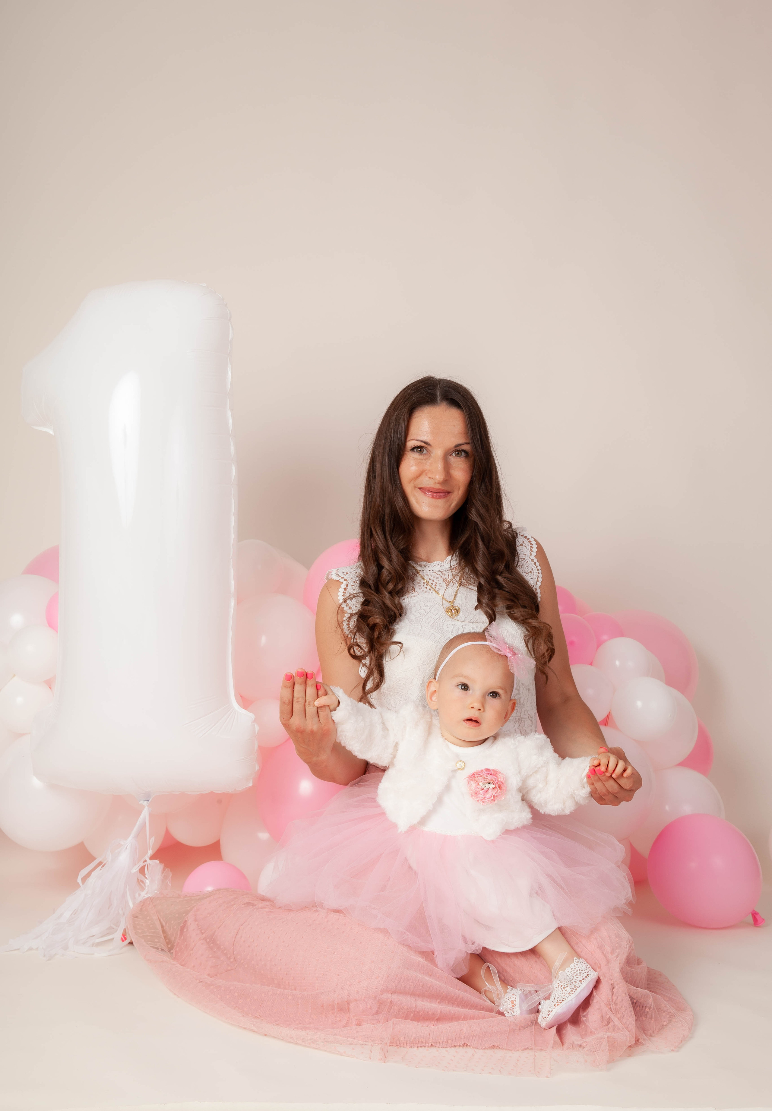 Праздничная фотосессия годовасия. Фотограф в Железнодорожном и Балашихе