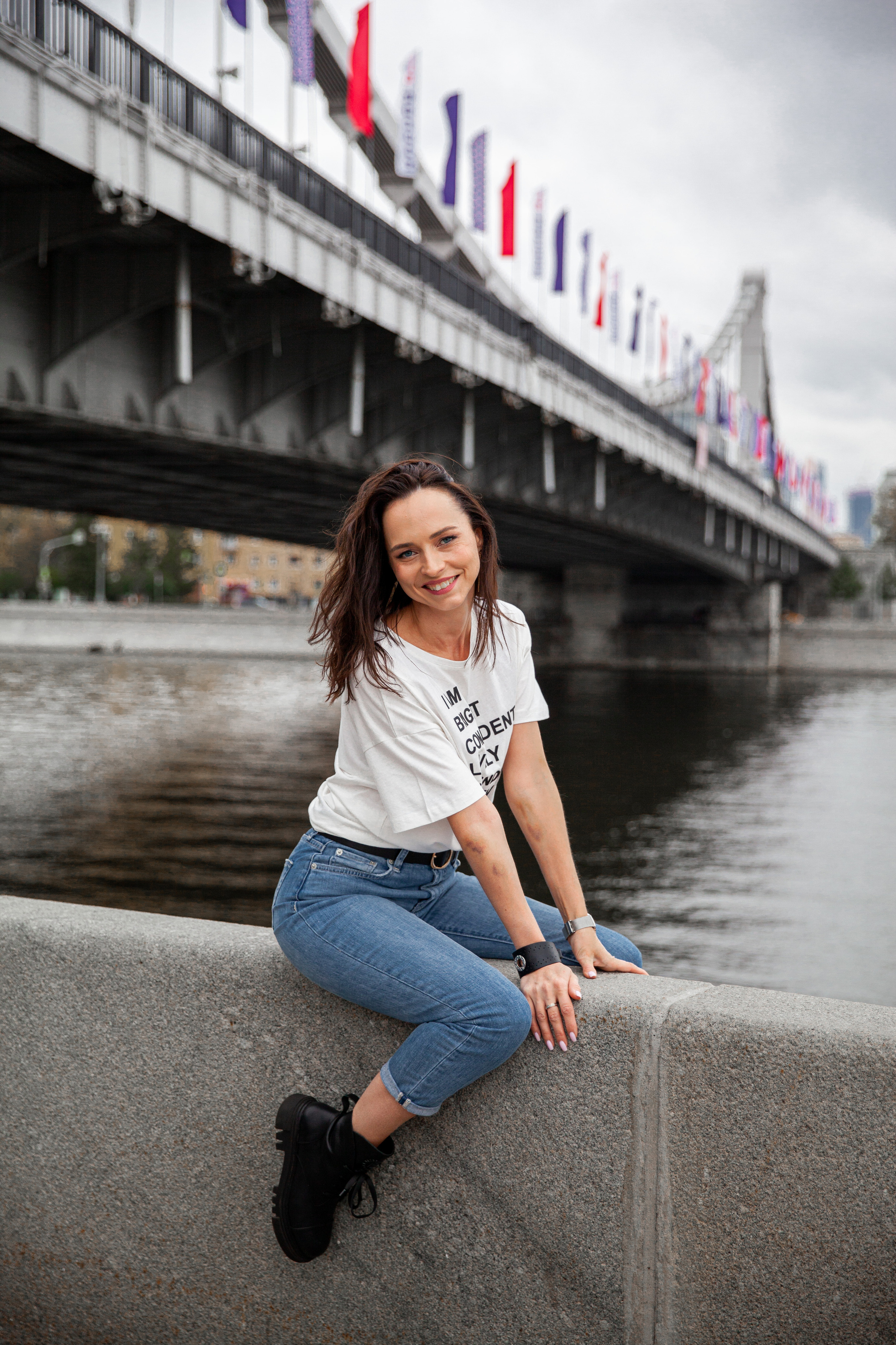 на набережной