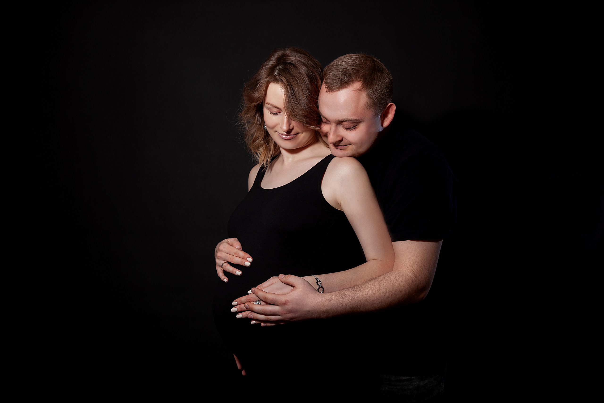 Беременная в чёрном