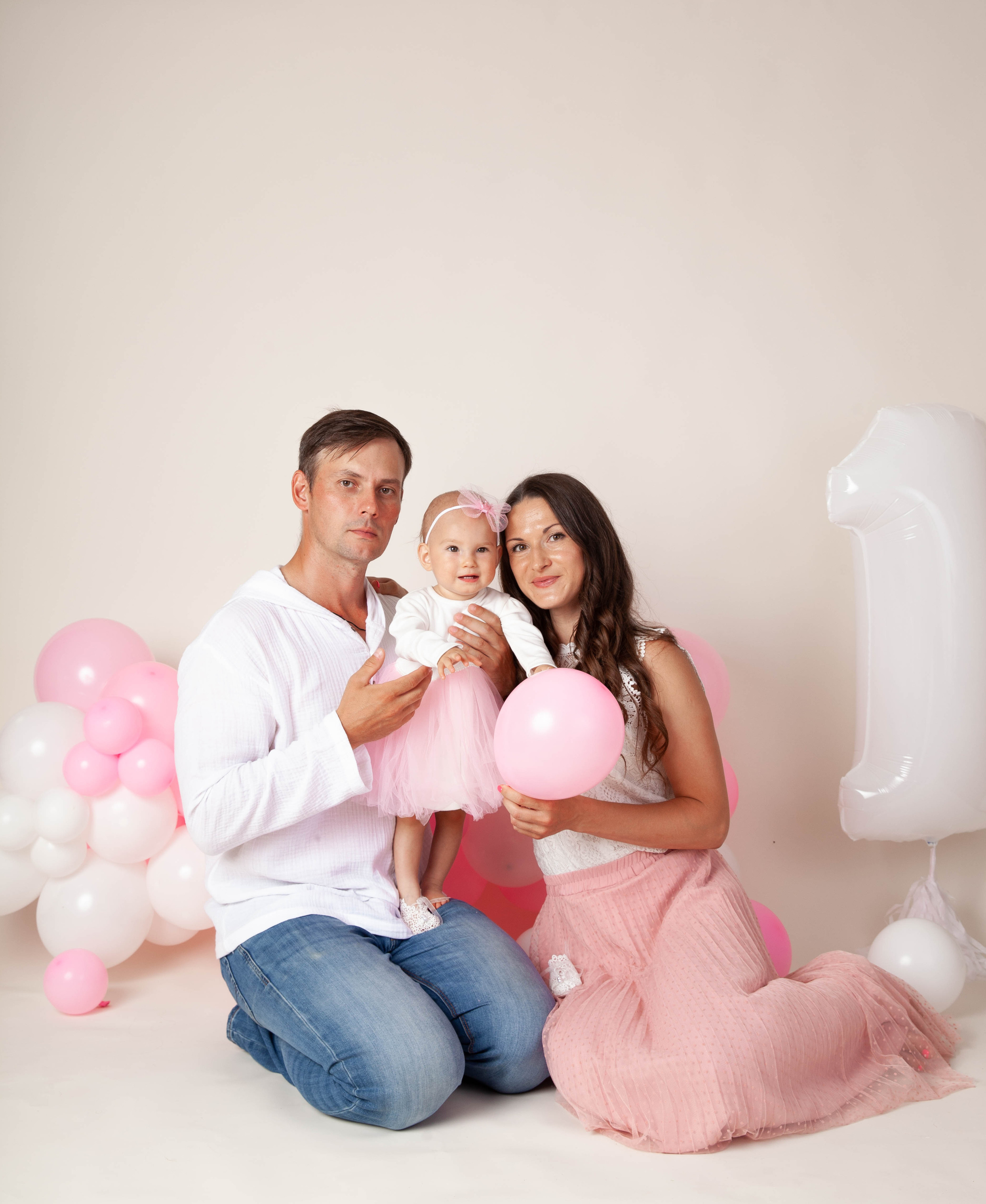 Праздничная фотосессия годовасия. Фотограф в Железнодорожном и Балашихе