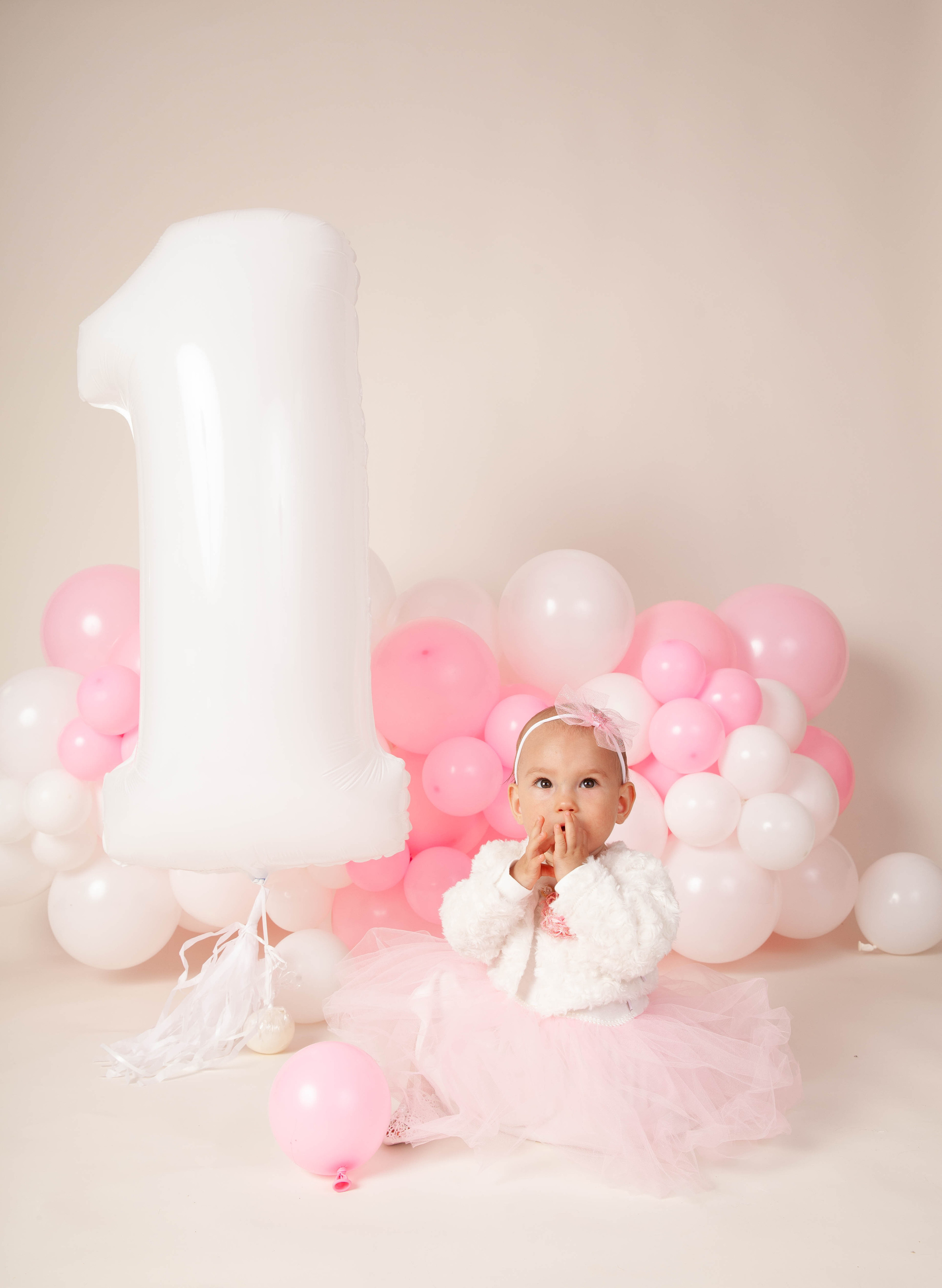 Праздничная фотосессия годовасия. Фотограф в Железнодорожном и Балашихе