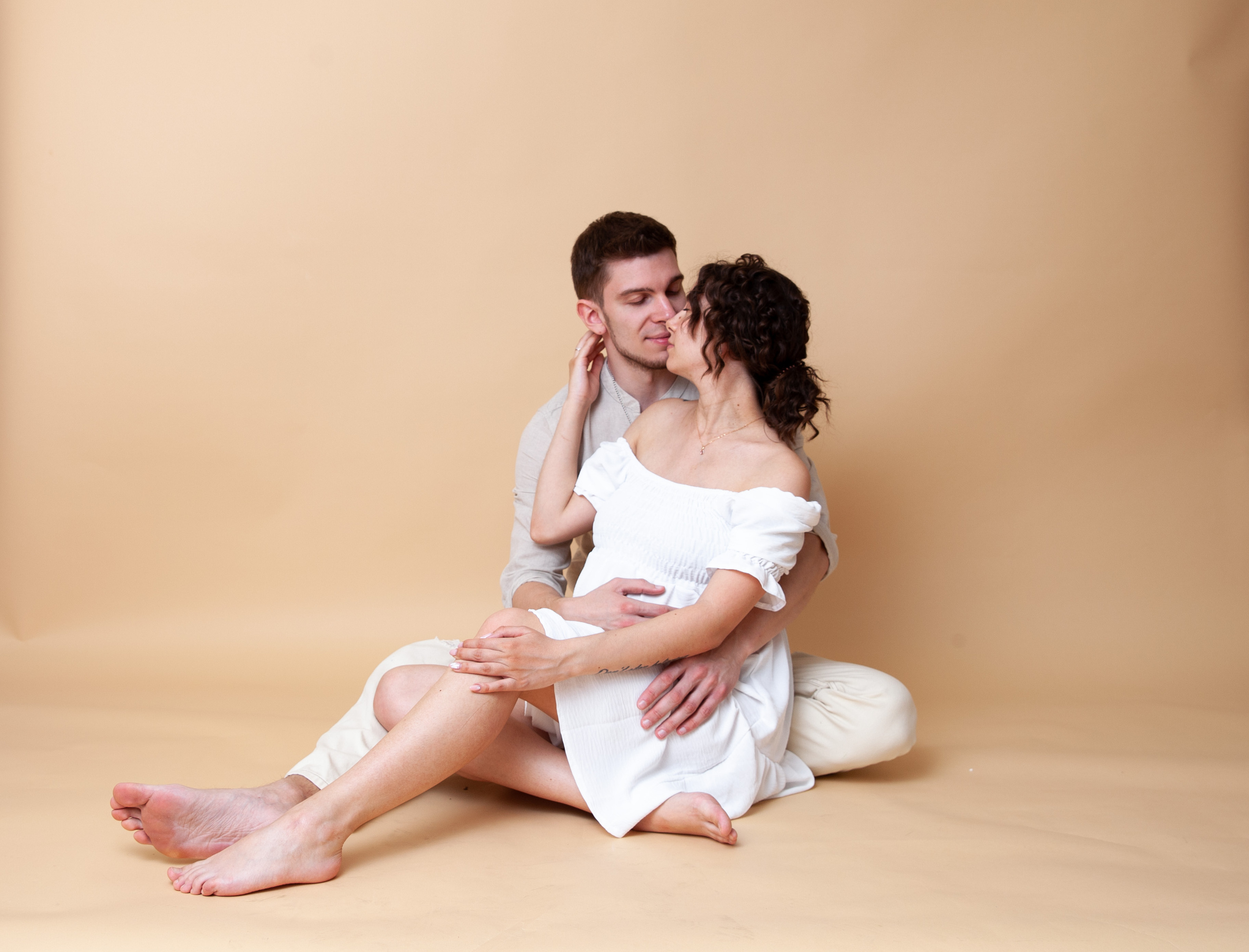 Когда делать фотосессию беременности