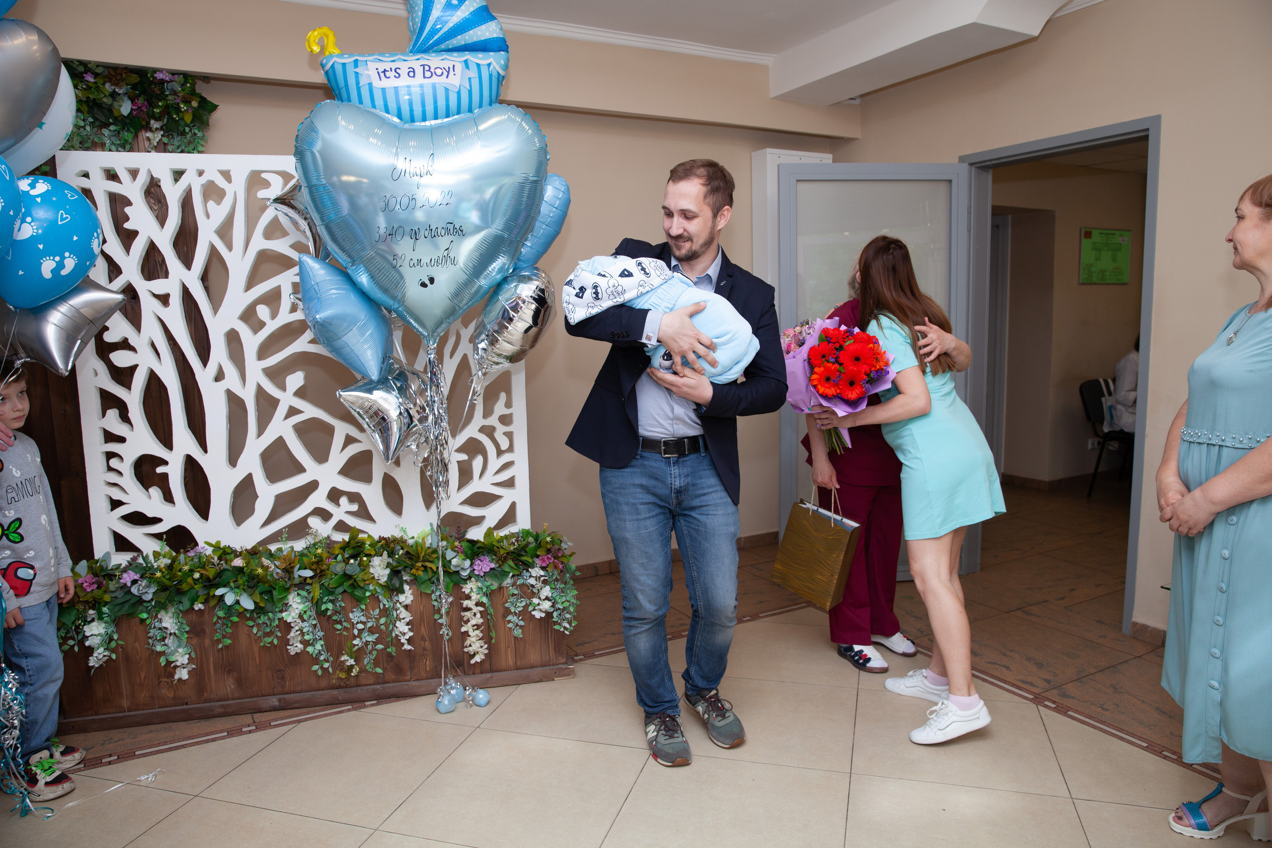 Выписка из роддома. Фотограф в Железнодорожном и Балашихе