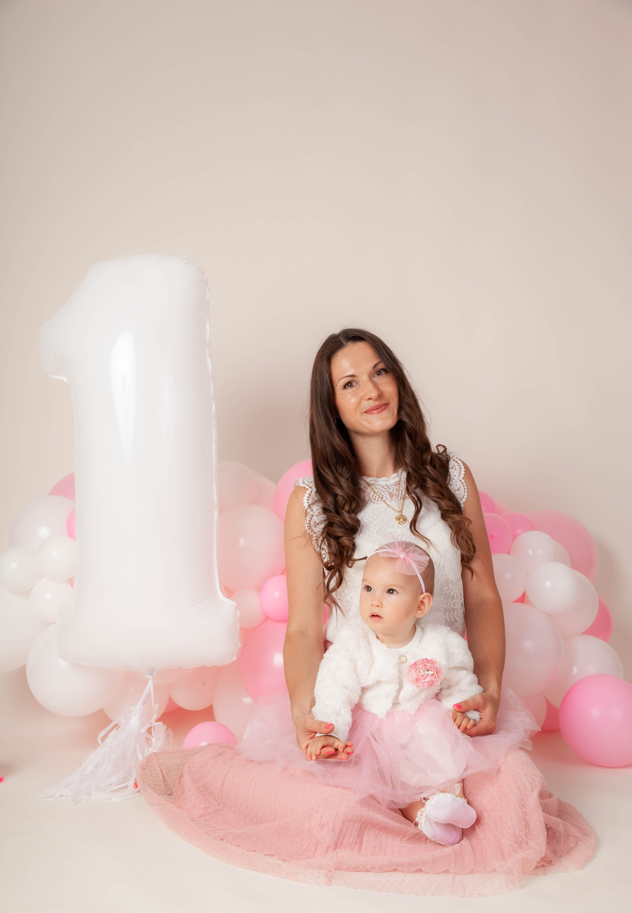 Праздничная фотосессия годовасия. Фотограф в Железнодорожном и Балашихе