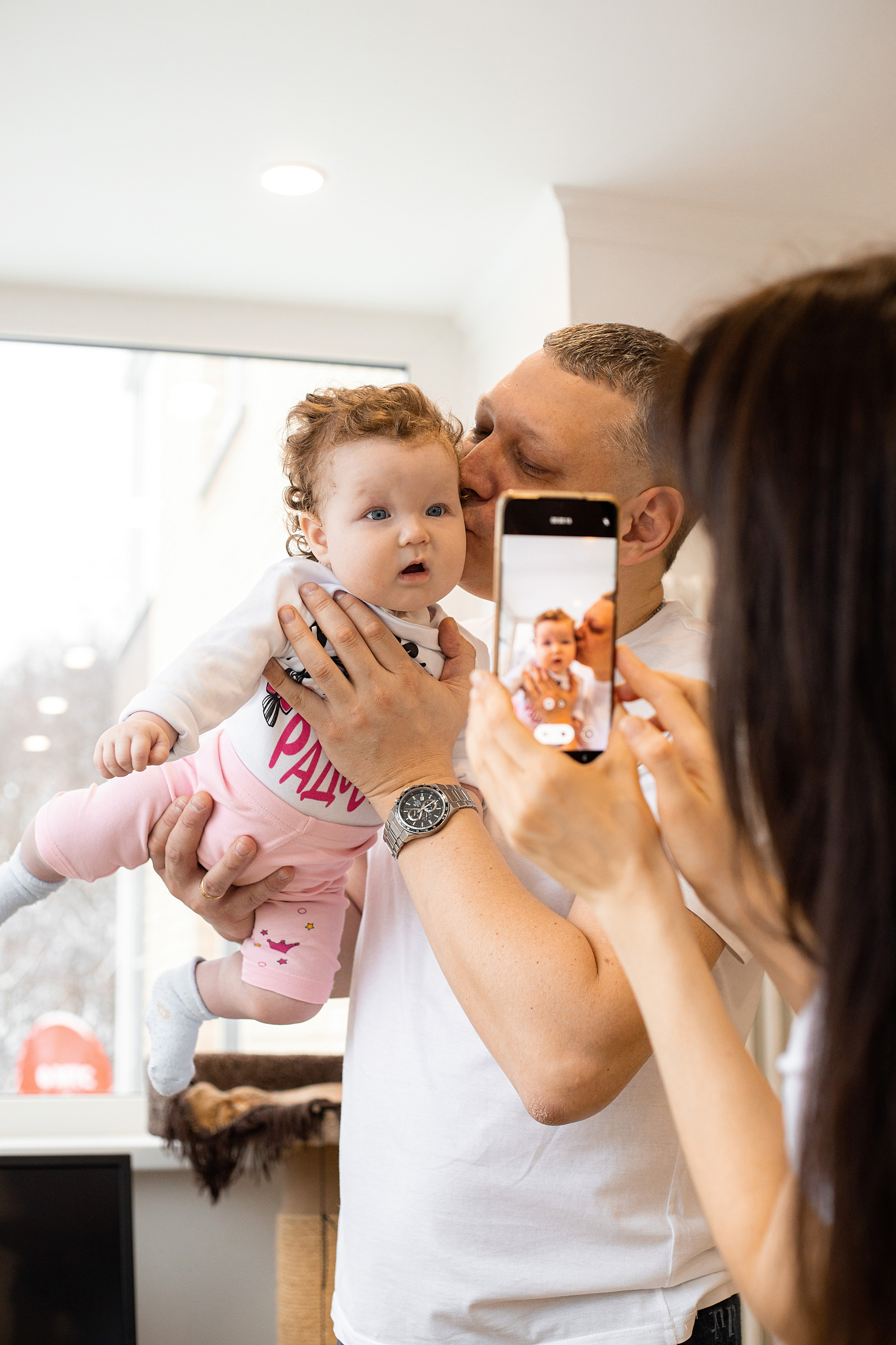 фоткаю ребёнка