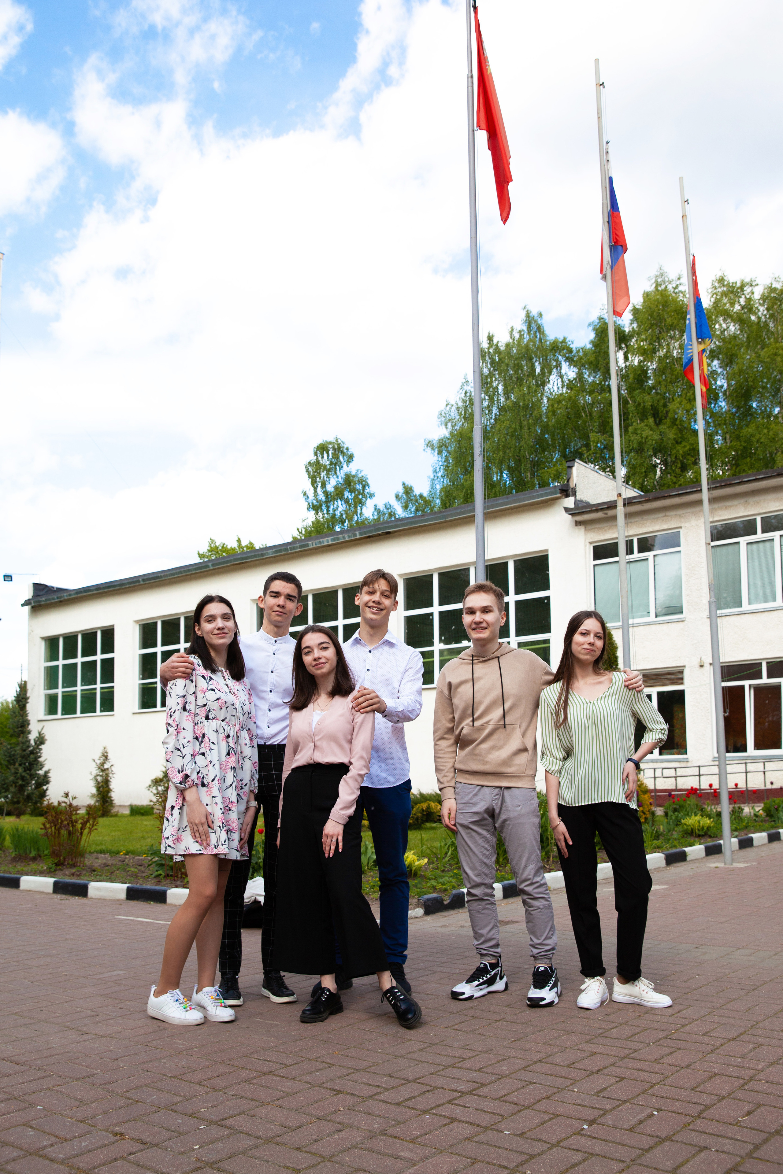 фото у школы Балашиха