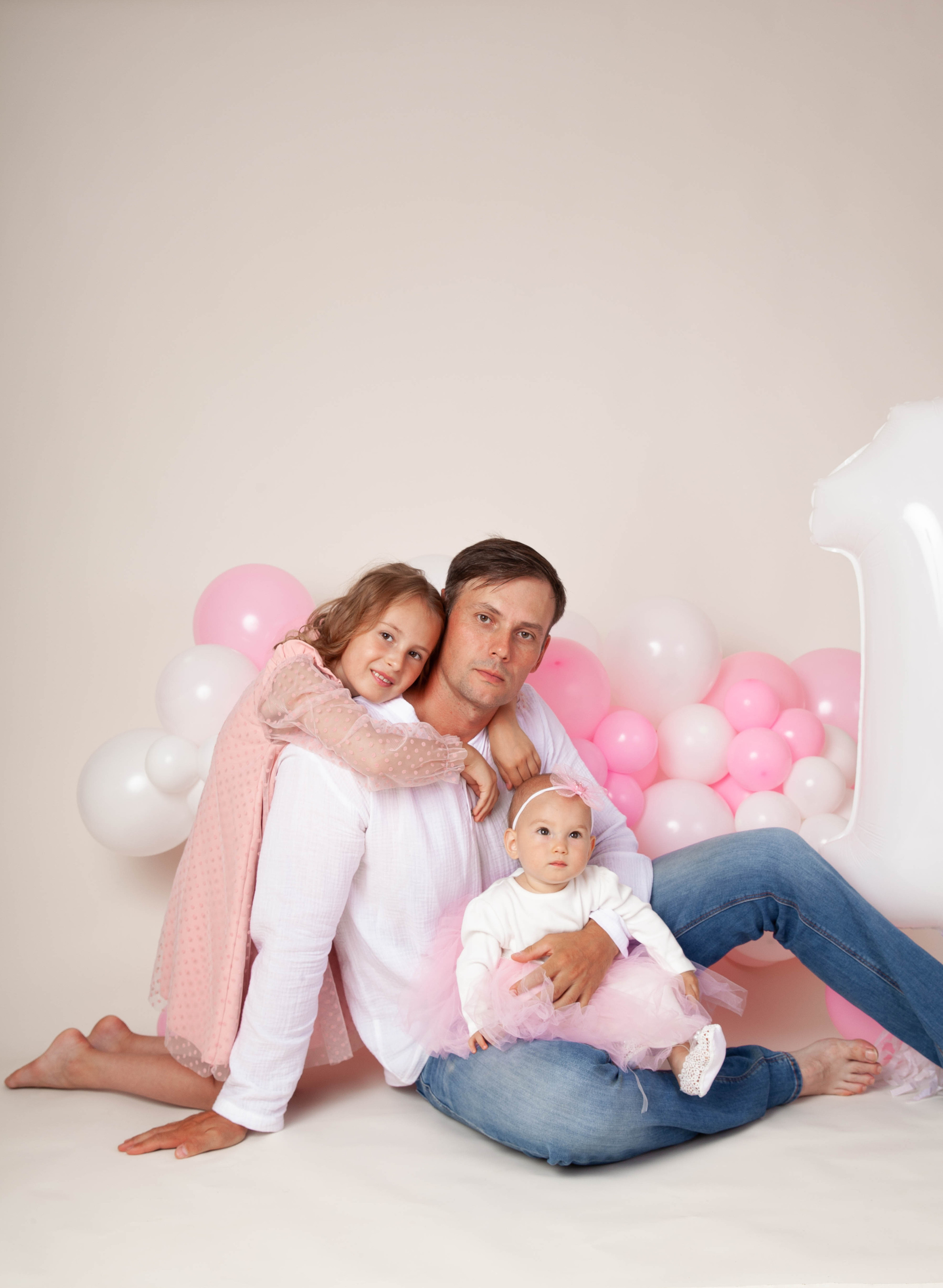 Праздничная фотосессия годовасия. Фотограф в Железнодорожном и Балашихе