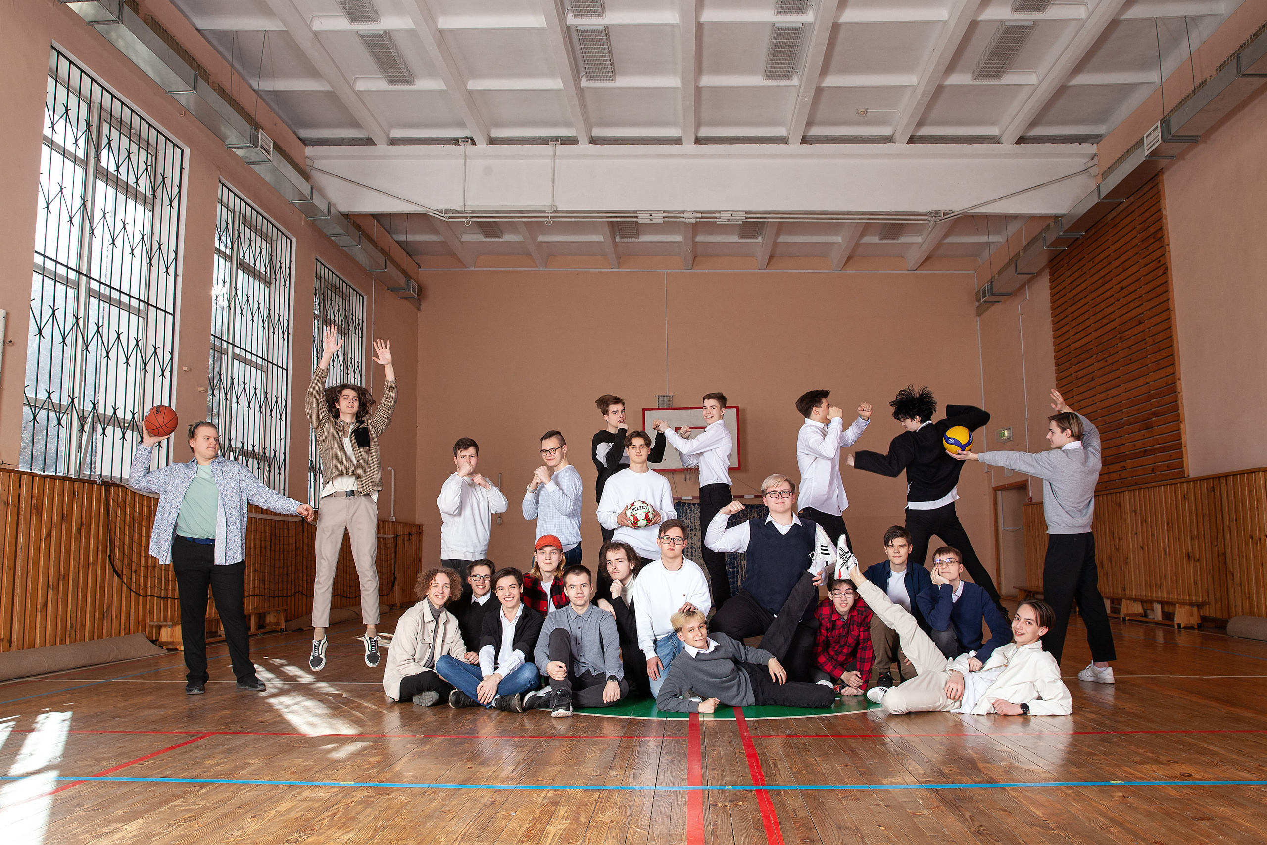 фото в школьном спортзале