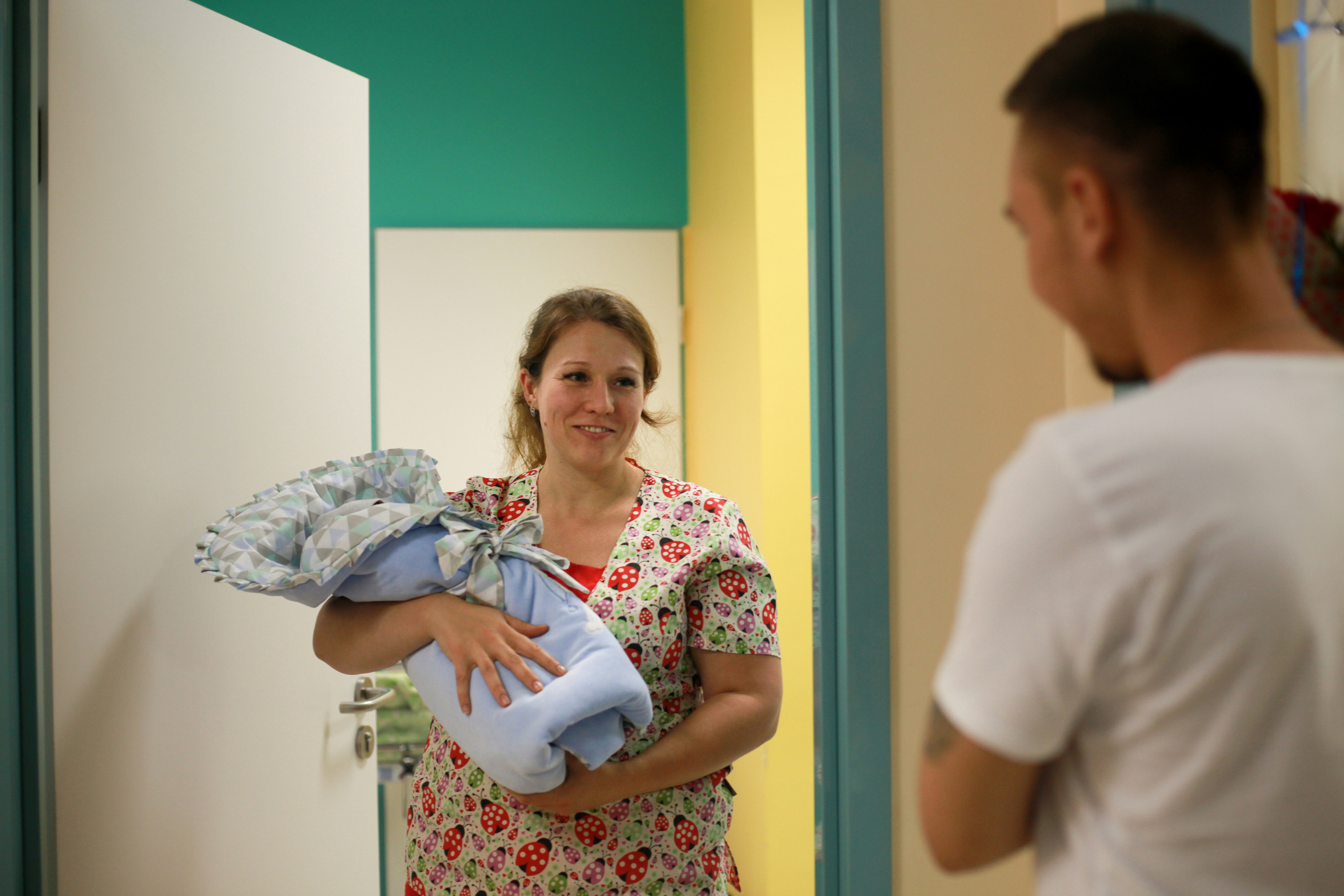 Выписка из роддома. Фотограф в Железнодорожном и Балашихе