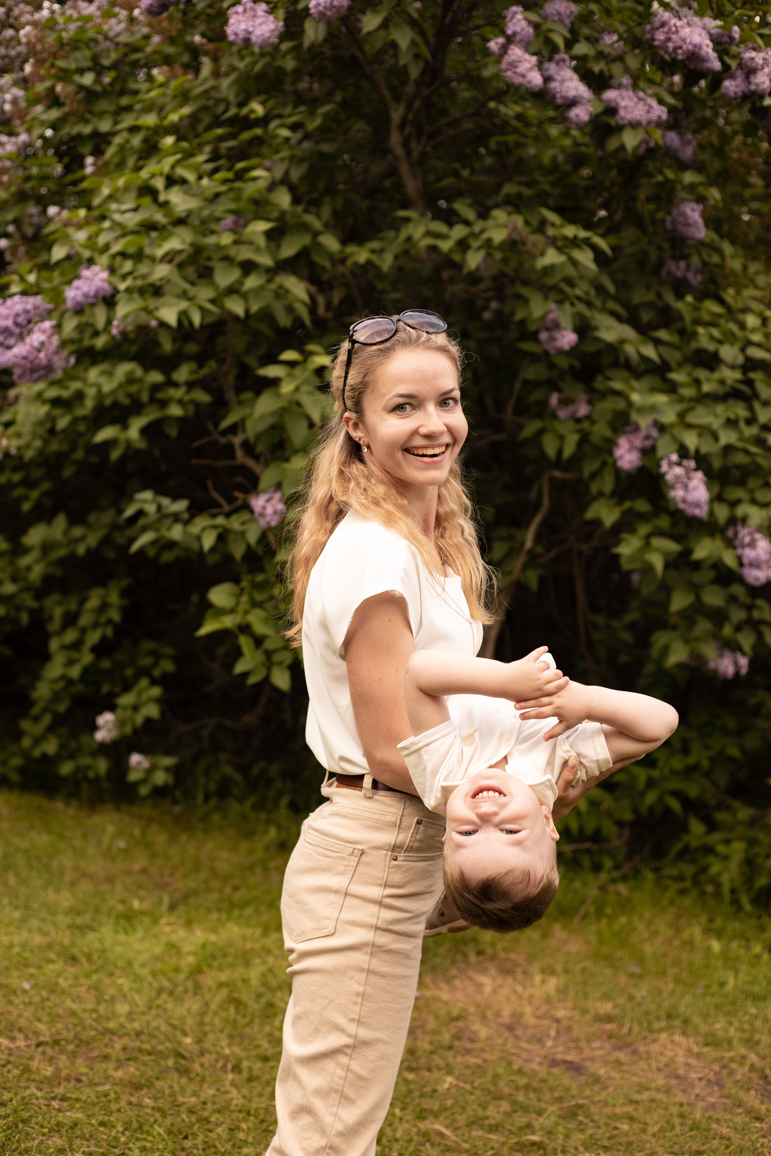 у мамы на ручках