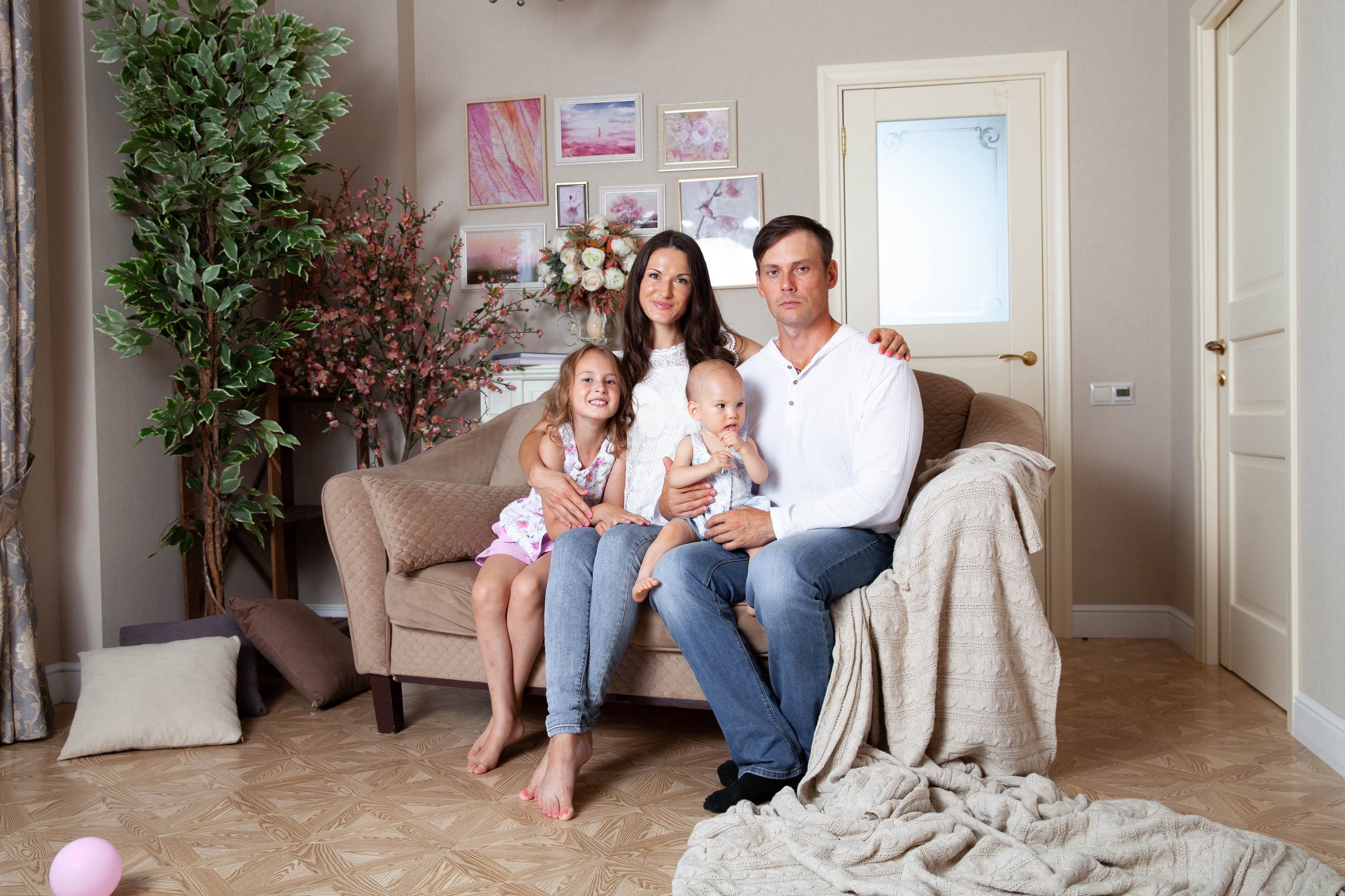 Праздничная фотосессия годовасия. Фотограф в Железнодорожном и Балашихе