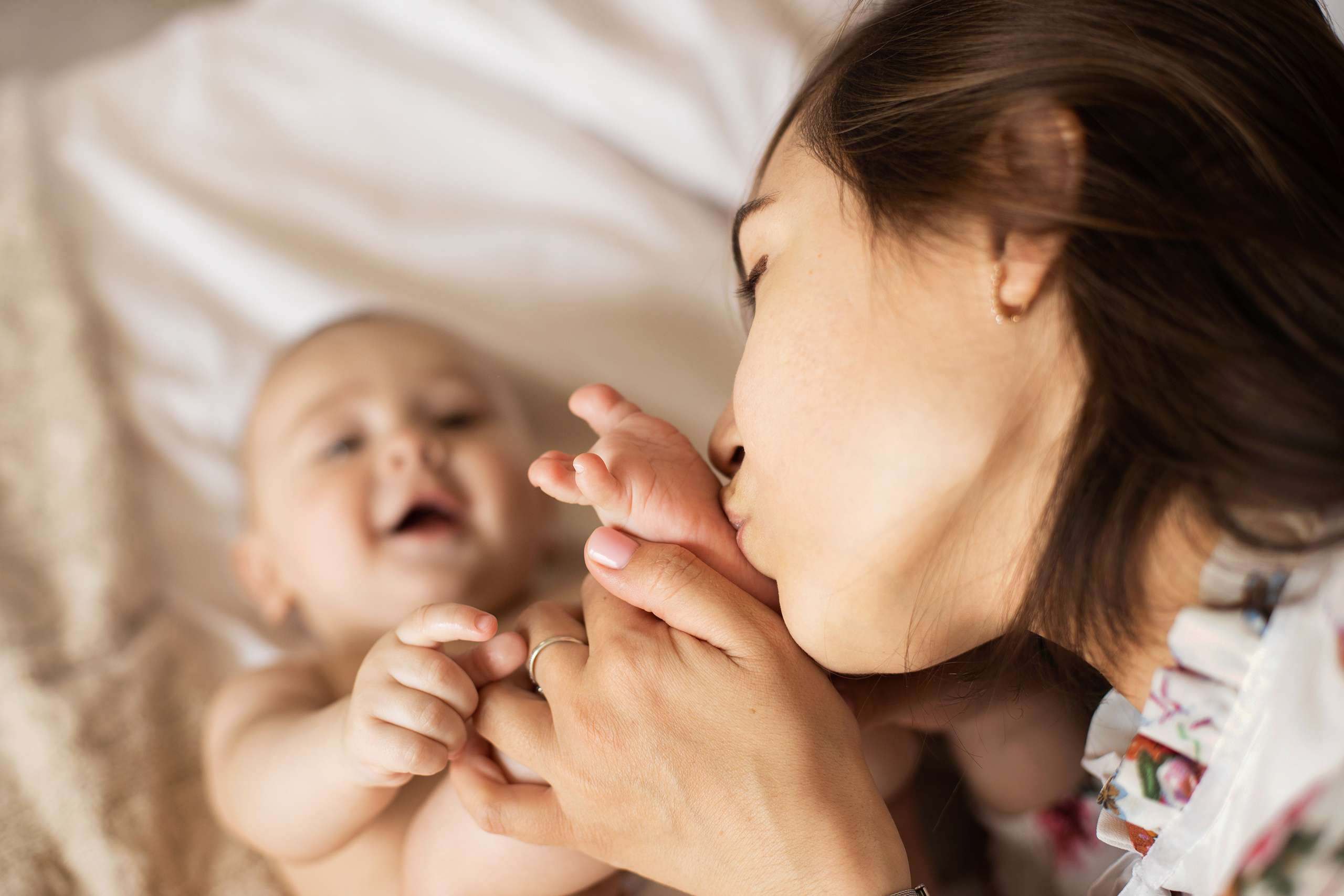 поцелуй в пяточки