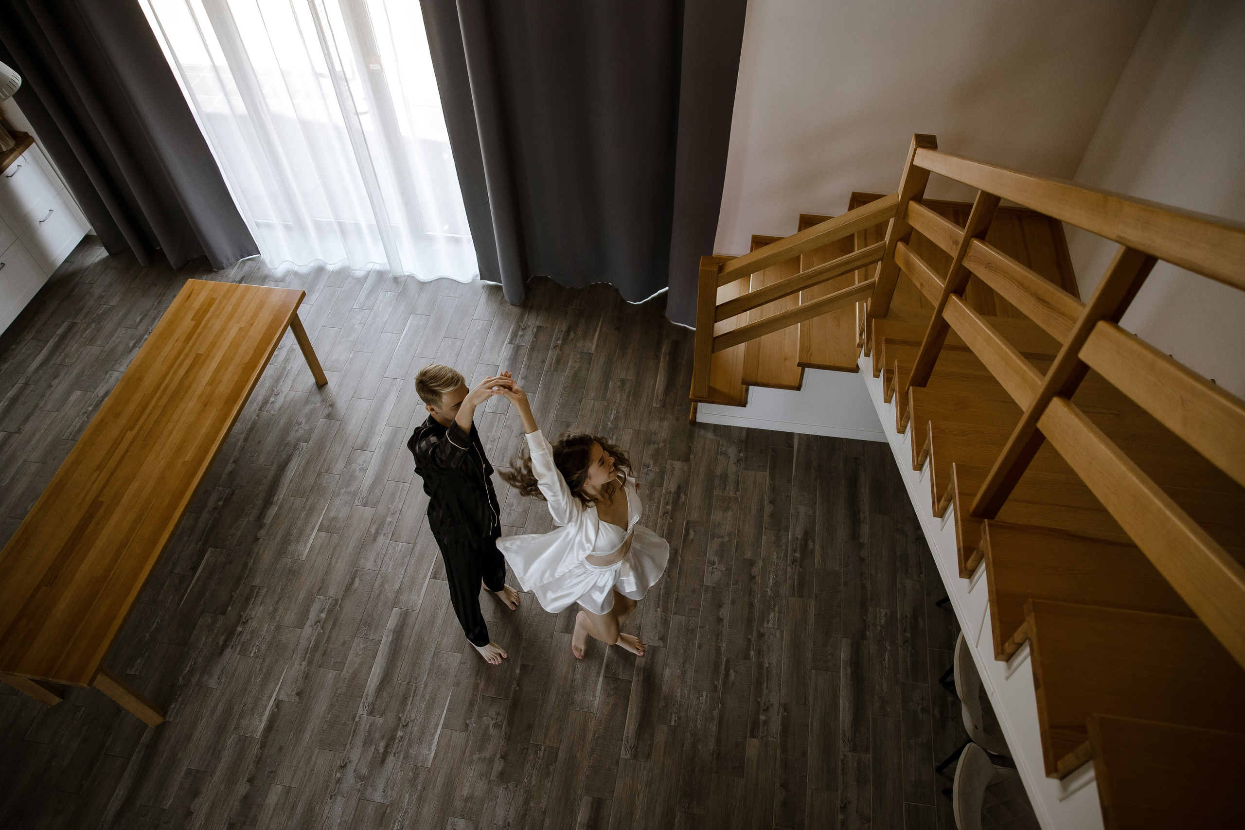 Яркая неоновая свадебная фотосессия в «Нет на карте». Свадебный и семейный фотограф в Самаре и Тольятти | Елена Топанцева