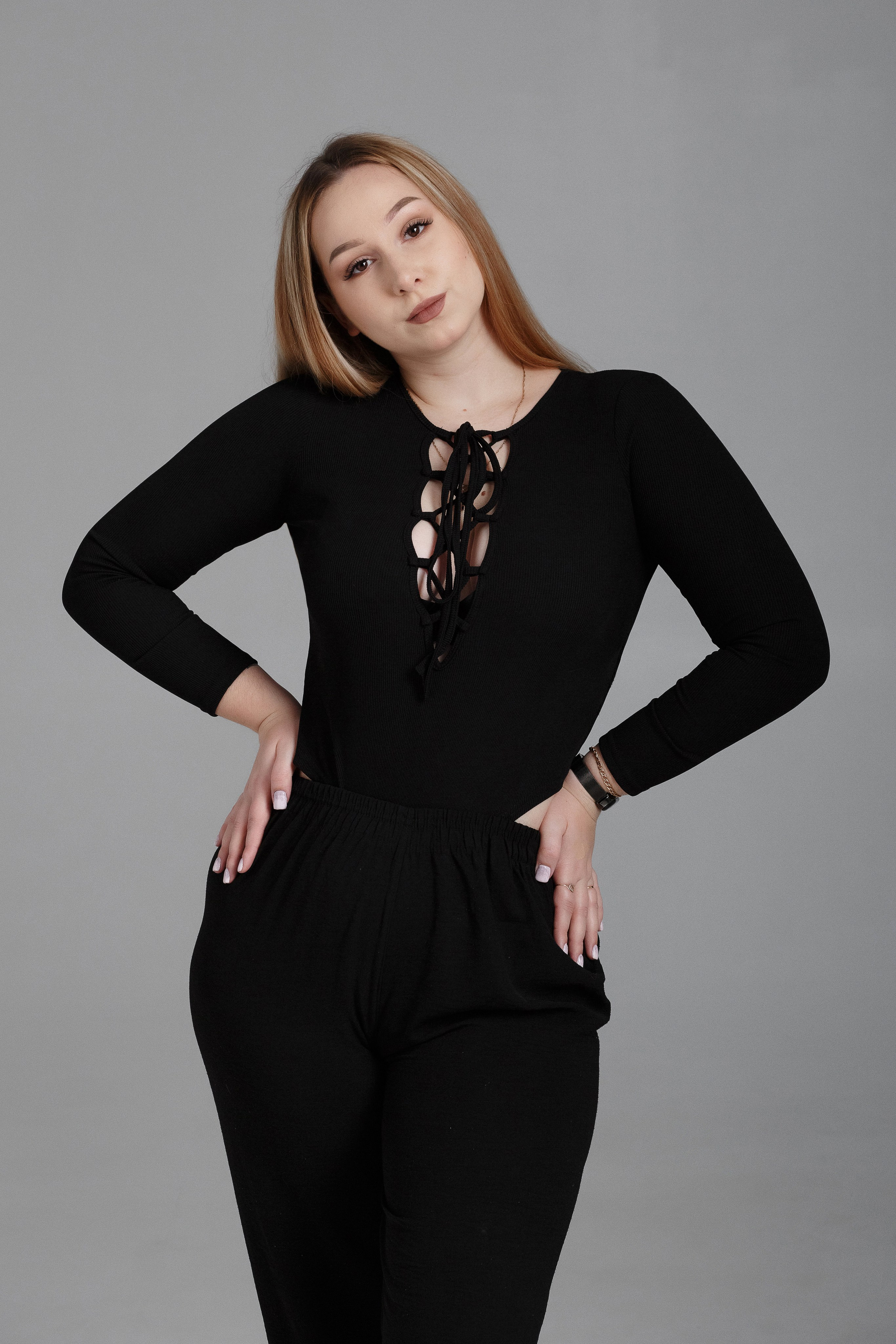 Фотосессия выпускников ДГТУ в фотостудии LIGHT в Таганроге. Свадебный и семейный фотограф в Таганроге Бакарюк Антон