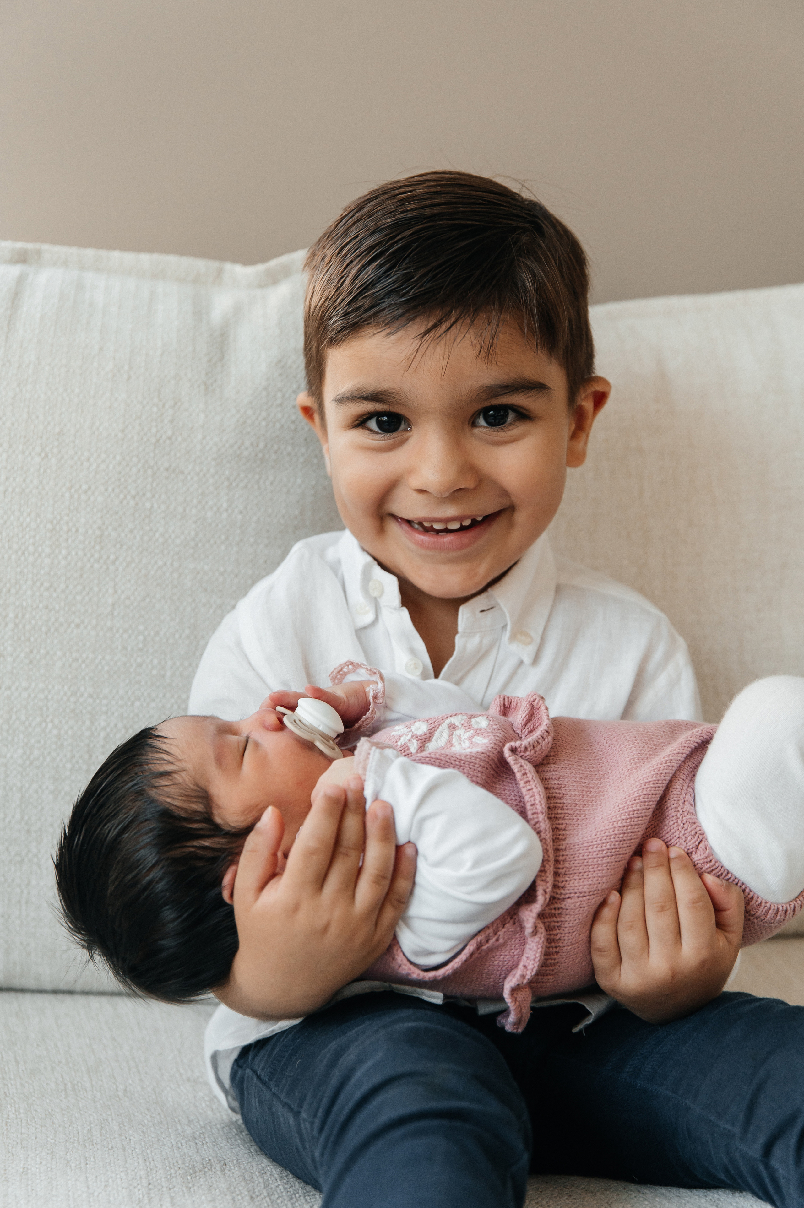 Newborn in Dubai. Wedding and family photographer in Dubai Vasilii Albul