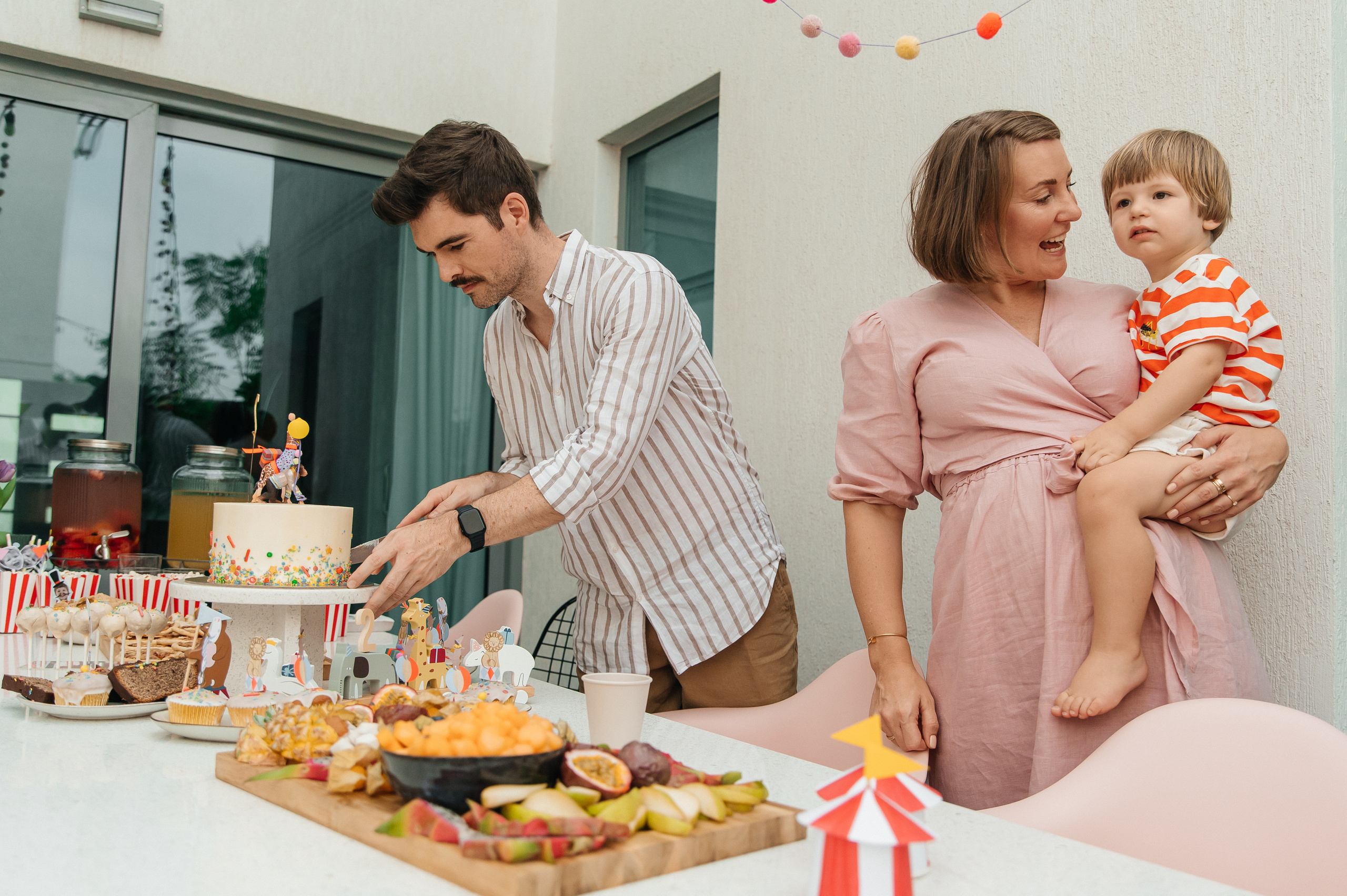 Levi’s birthday in Dubai. Wedding and family photographer in Dubai Vasilii Albul