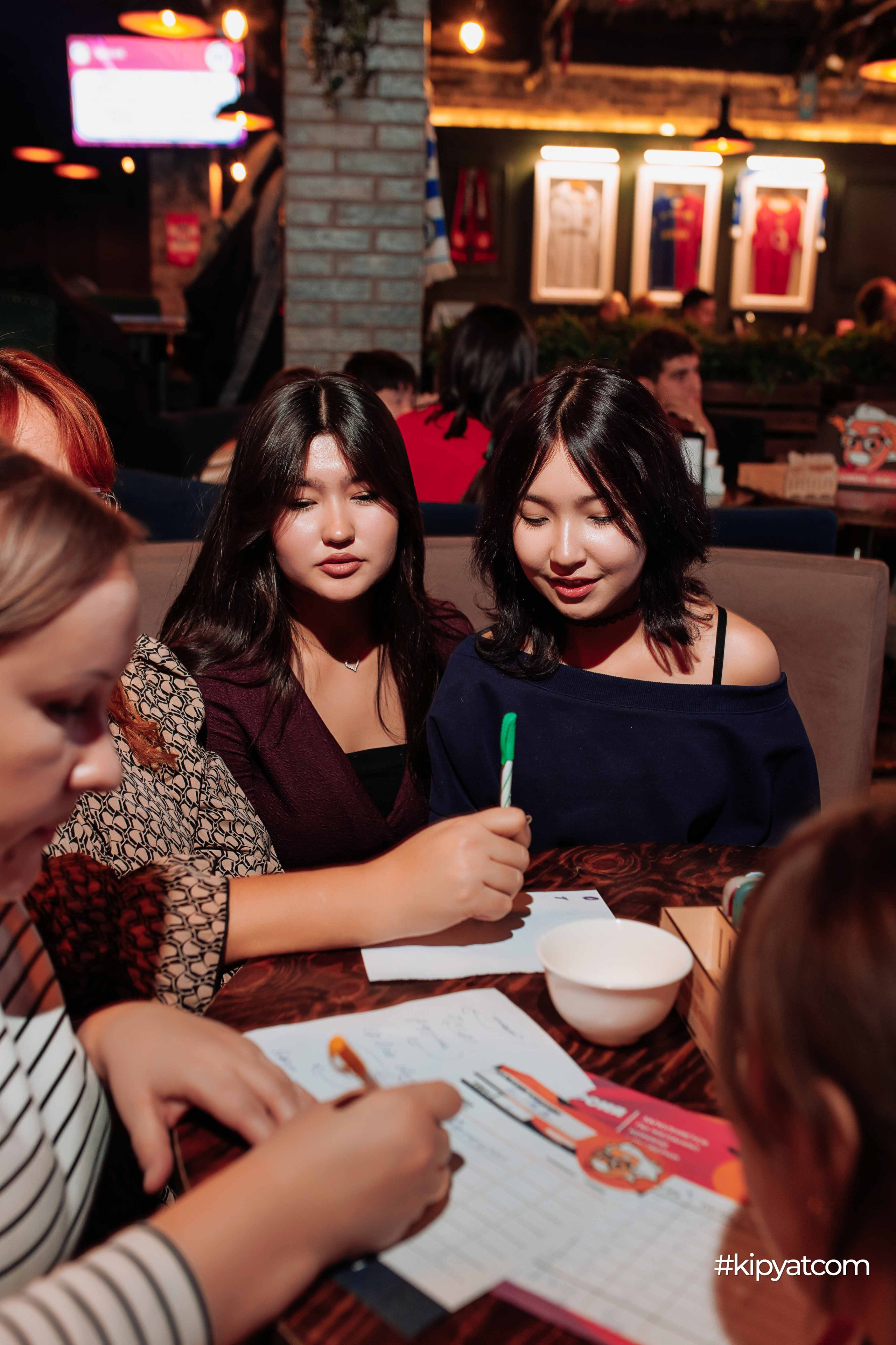 Эйнштейн Party