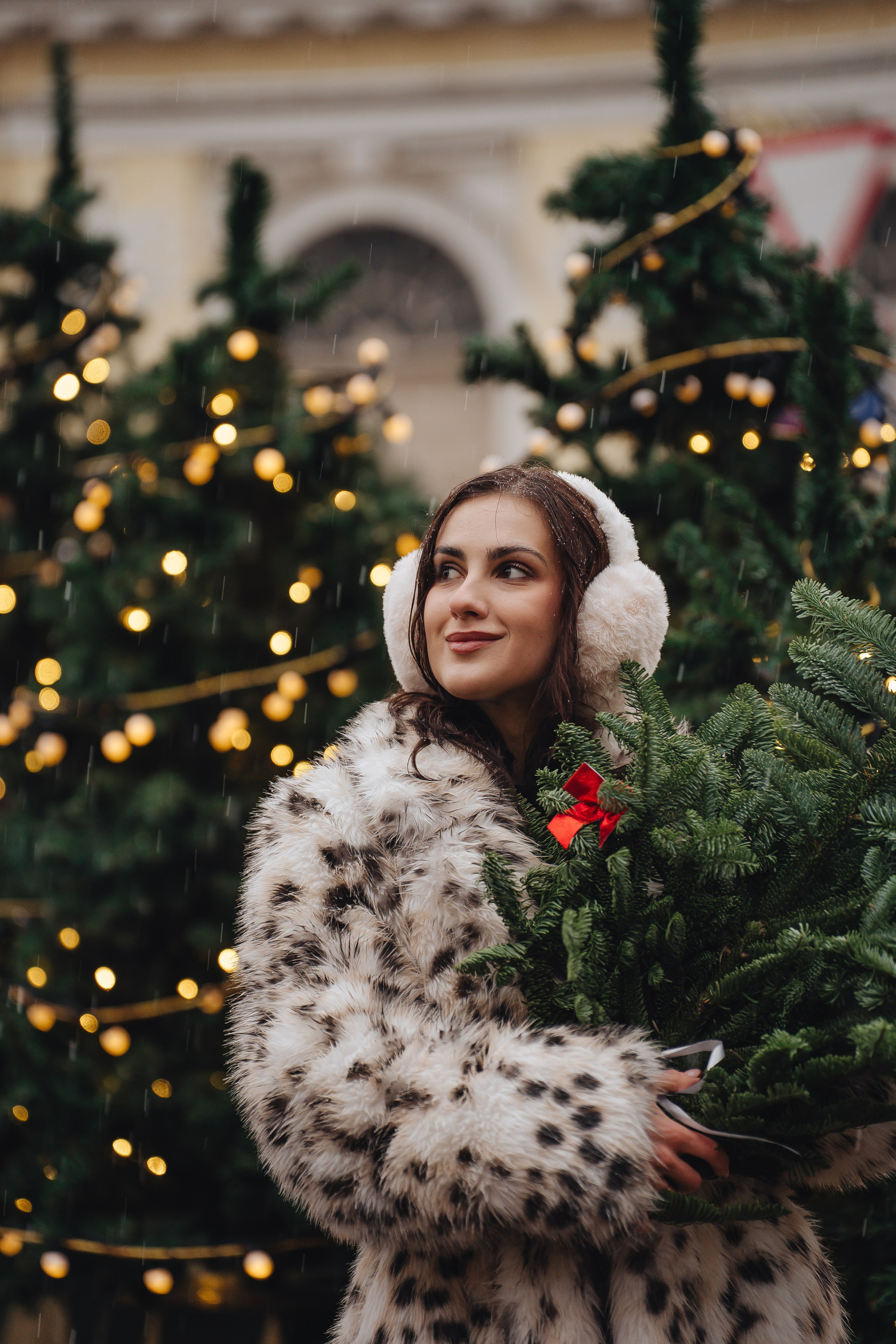 ПРОГУЛКА НА МАНЕЖНОЙ ПЛОЩАДИ ДЛЯ ДЕВУШКИ ПЕРЕД НОВЫМ ГОДОМ (НОВОГОДНЯЯ ФОТОСЕССИИЯ НА МАНЕЖНОЙ ПЛОЩАДИ). Профессиональный фотограф, Санкт-Петербург — Виктория Богомолова