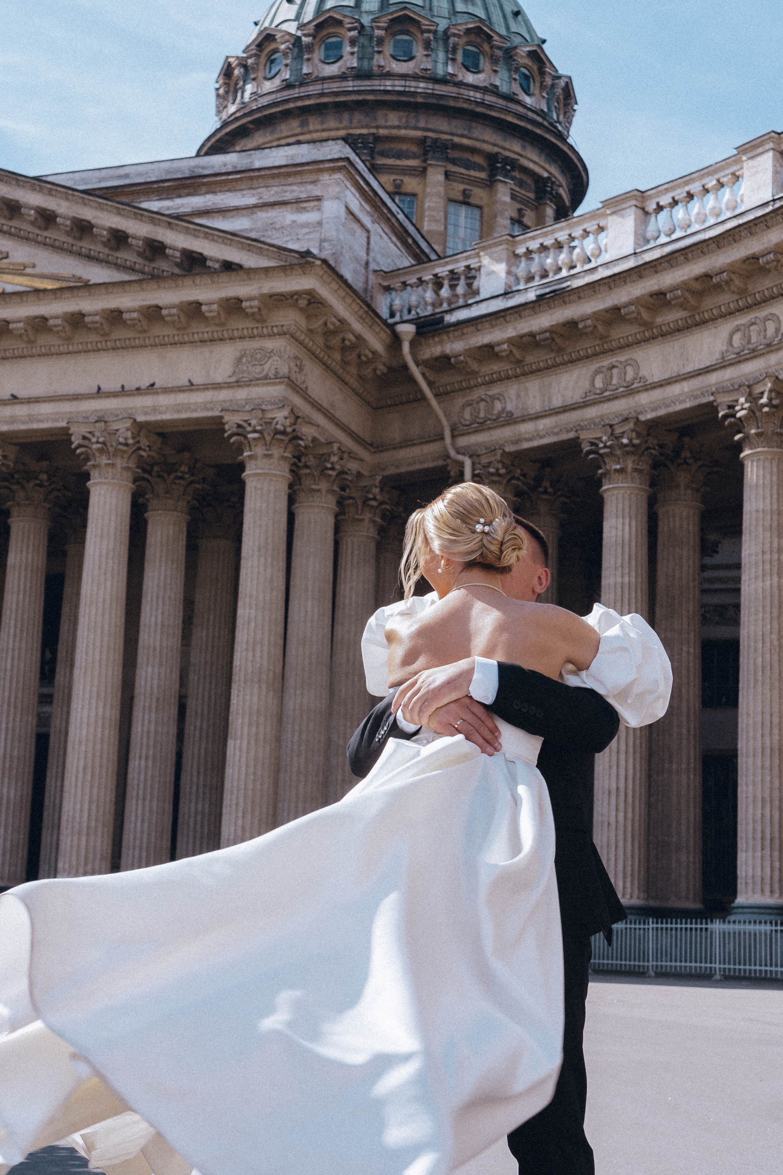 СВАДЕНБНАЯ СЬЕМКА НА КАТЕРЕ ПО КАНАЛАМ САНКТ-ПЕТЕРБУРГА И В АКВАТОРИИ НЕВЫ. Профессиональный фотограф, Санкт-Петербург — Виктория Богомолова