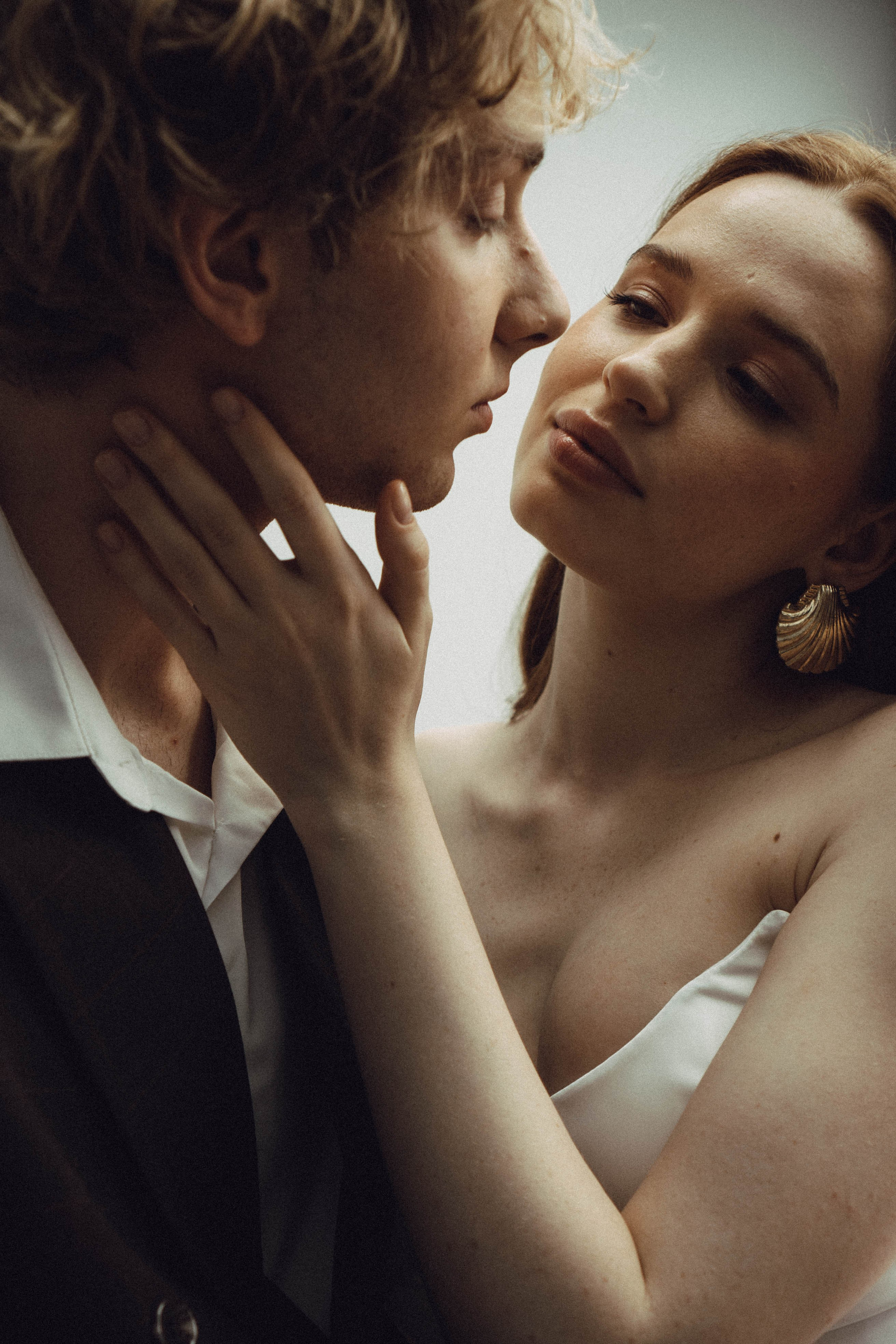 СВАДЕБНАЯ СЬЕМКА В ОТЕЛЕ. СБОРЫ ЖЕНИХА И НЕВЕСТЫ И ТАКЖЕ ТОР И ПОДГОТОВКА К ПРОГУЛКЕ. Профессиональный фотограф, Санкт-Петербург — Виктория Богомолова