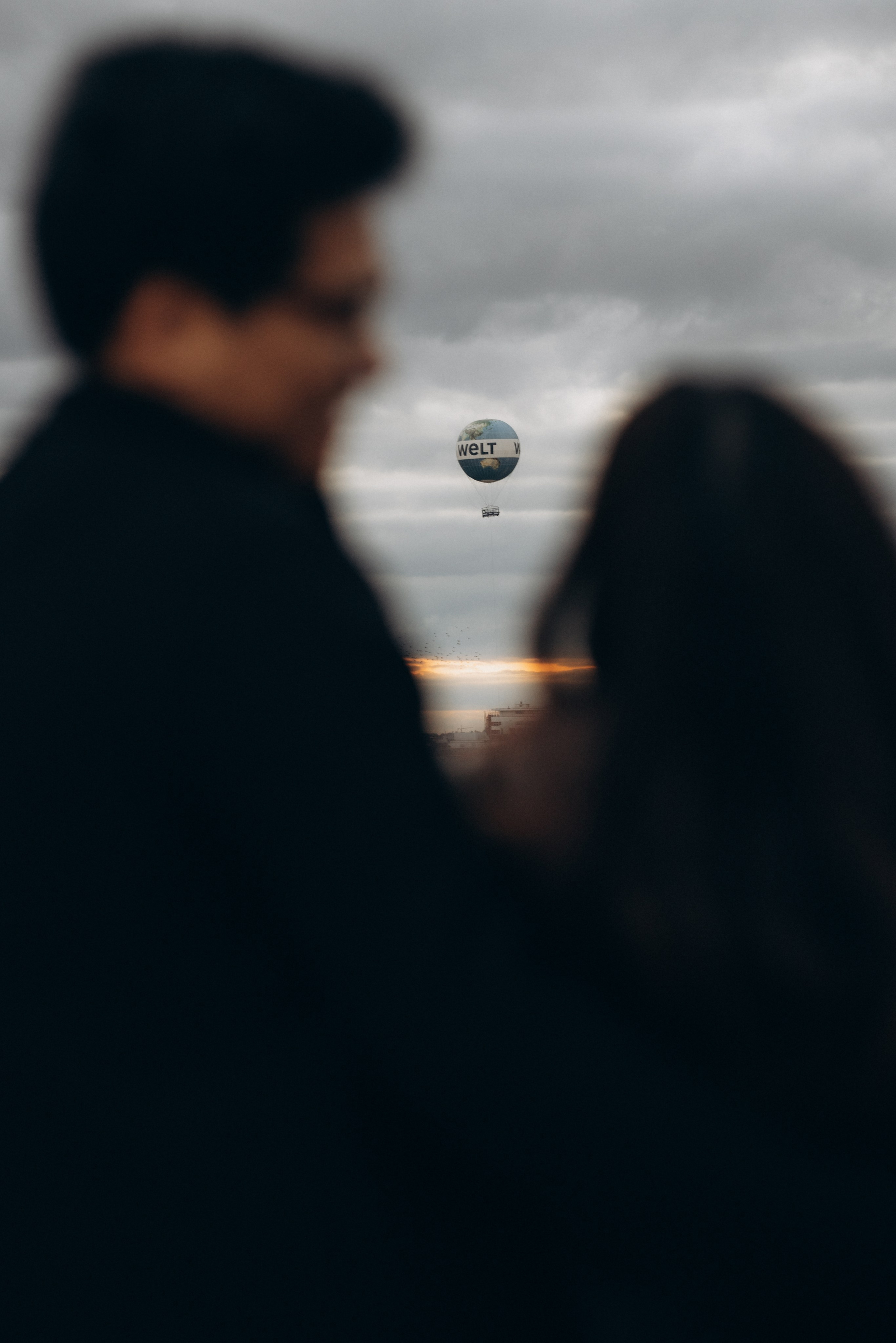 Love story in Tiergarten, Berlin. Hochzeitsfotograf in Potsdam — Alister Licht