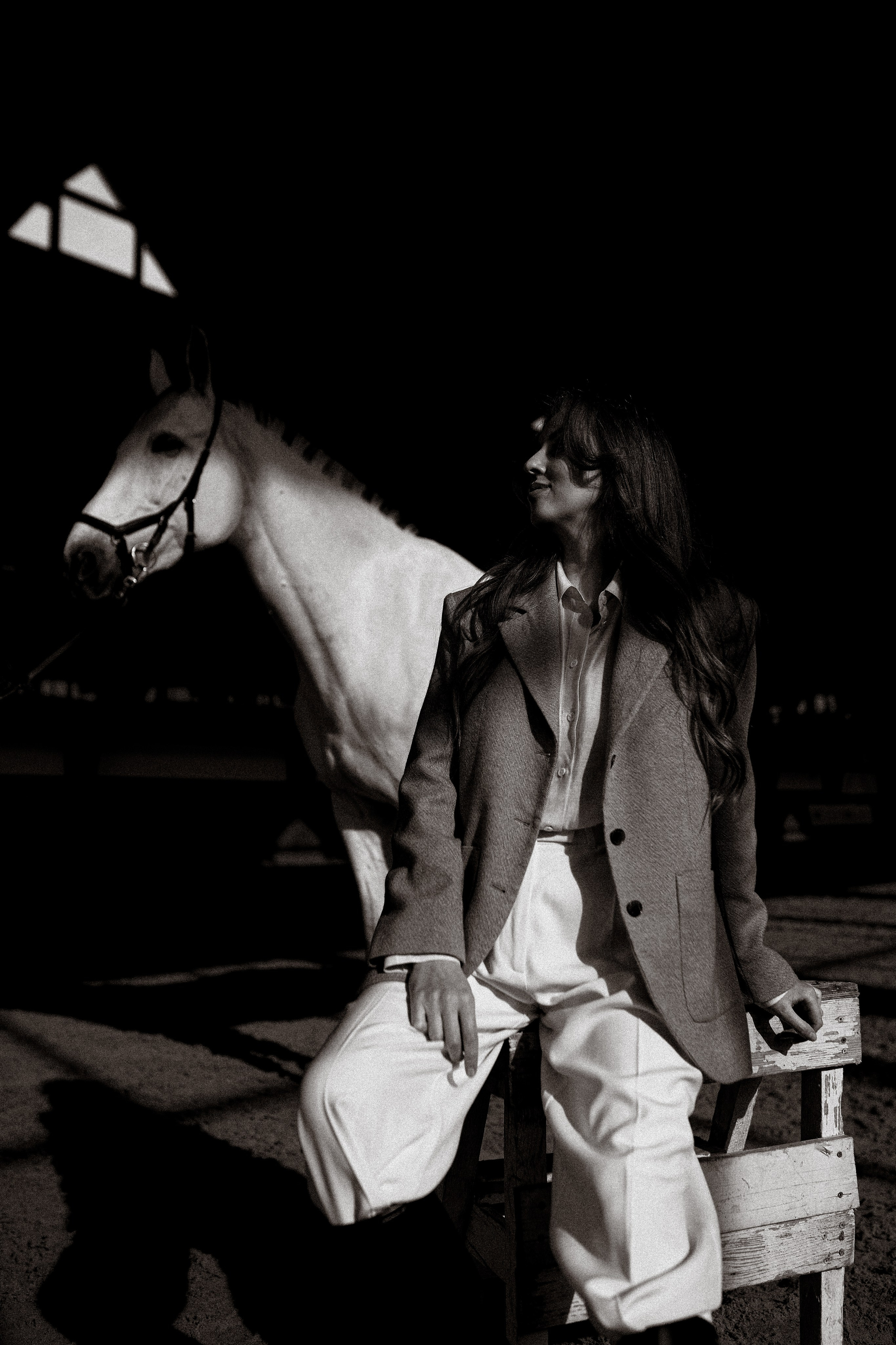 Женский портрет. Фотосессии с лошадьми в Москве, Новосибирске