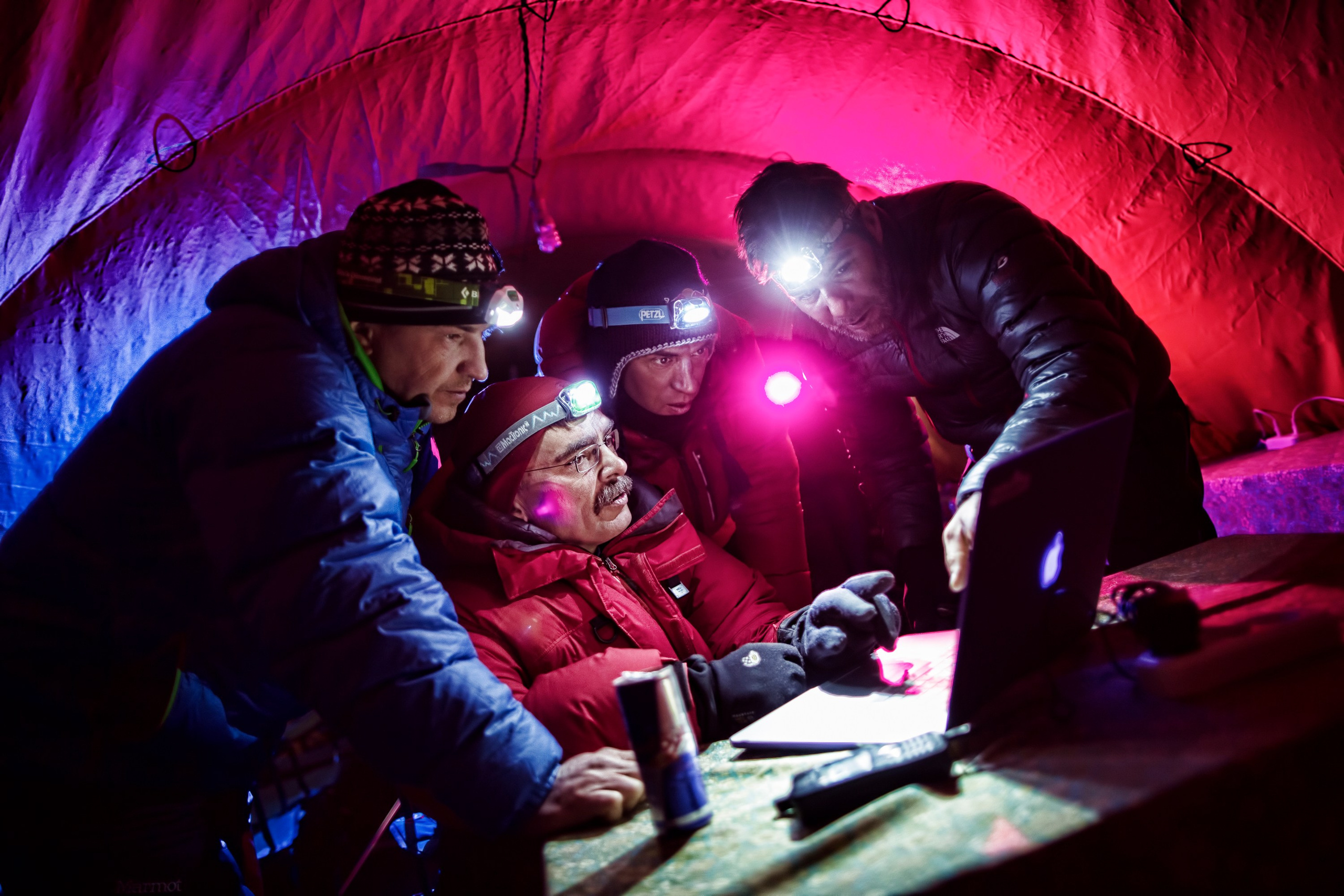 Expeditions BASE. Creative Photographer Denis Klero