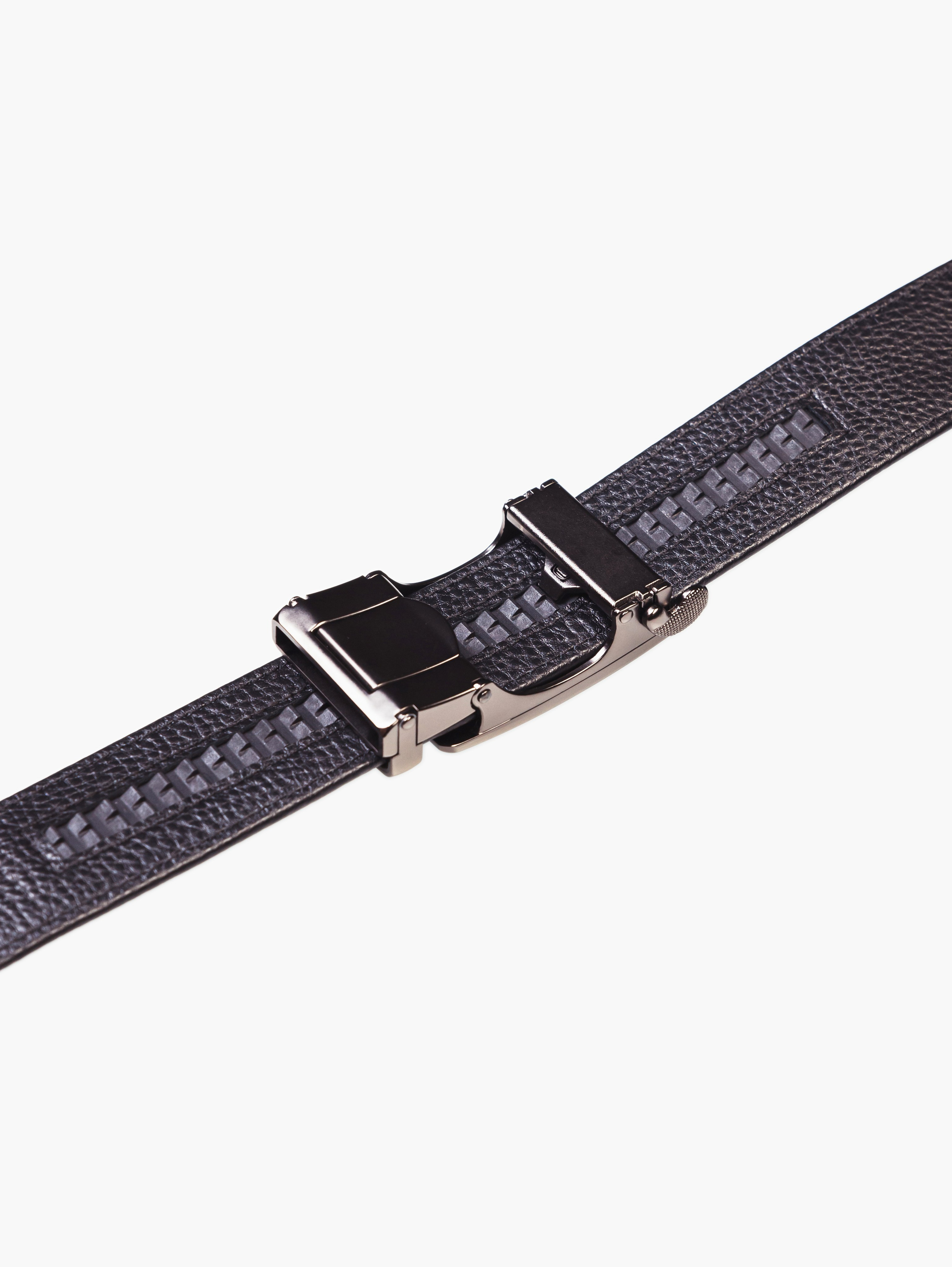 Предметная фотосъёмка — Ремни и пряжки