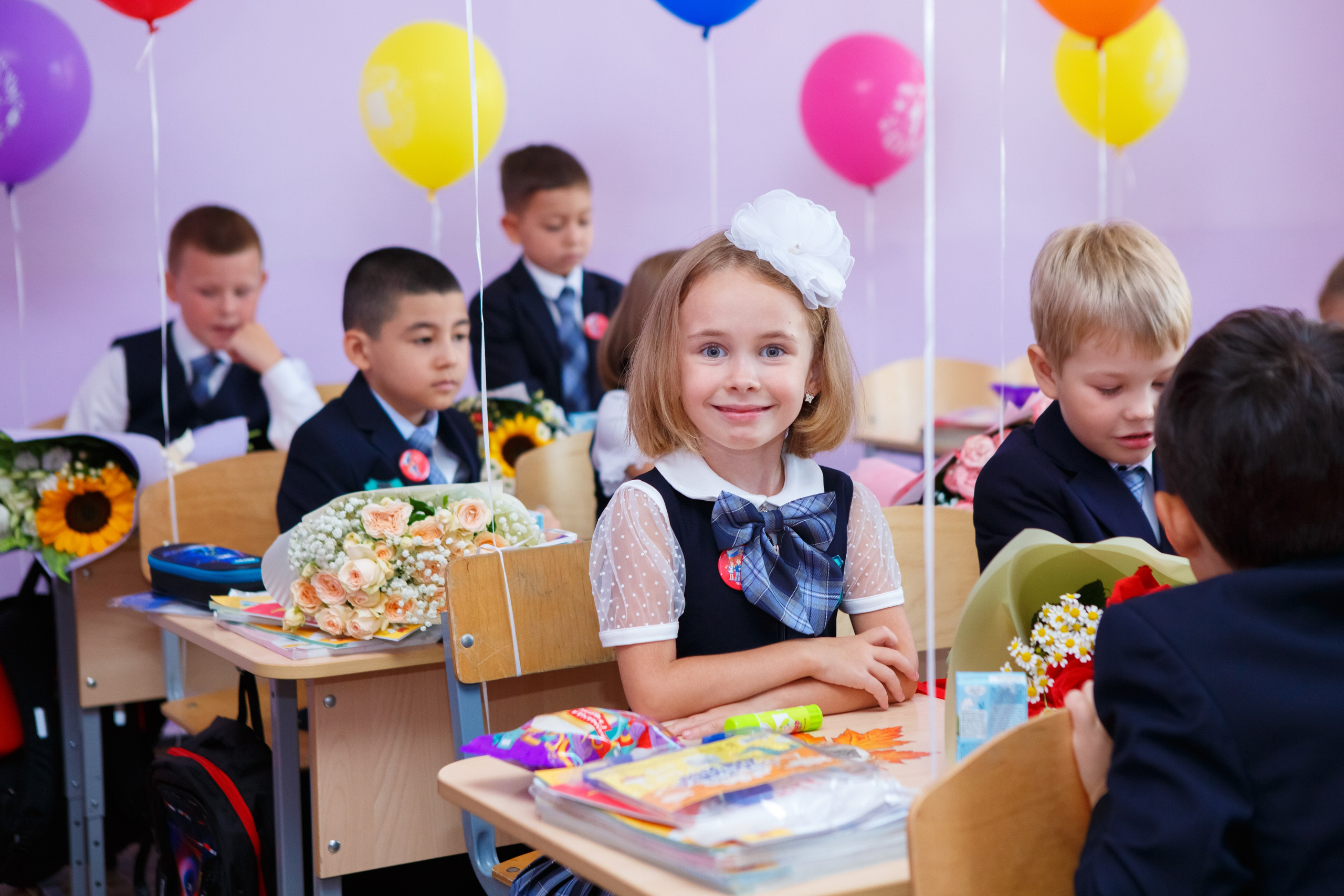 1 СЕНТЯБРЯ 2023Г. «ПЕРВЫЙ РАЗ В ПЕРВЫЙ КЛАСС». Школьный фотограф Наталья Егорова