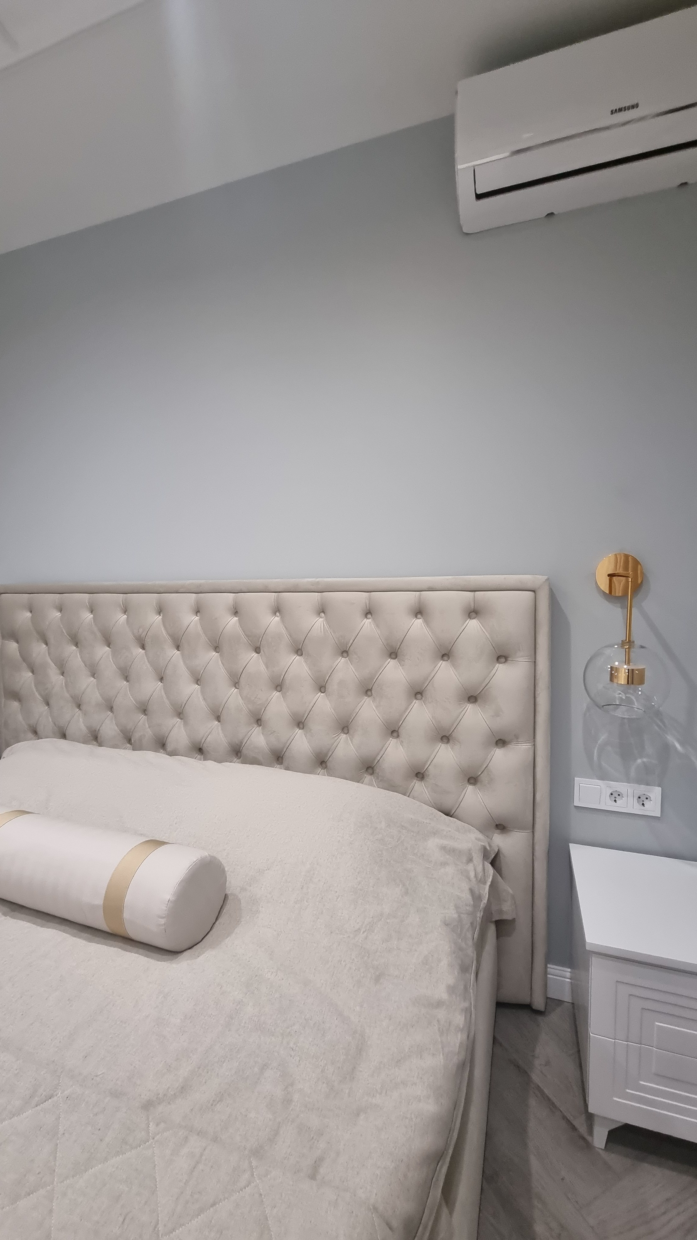 Диван на заказ Изготовление мягкой мебели. Студия интерьерных решений SUNHOUSE. Натяжные потолки, шторы, текстиль