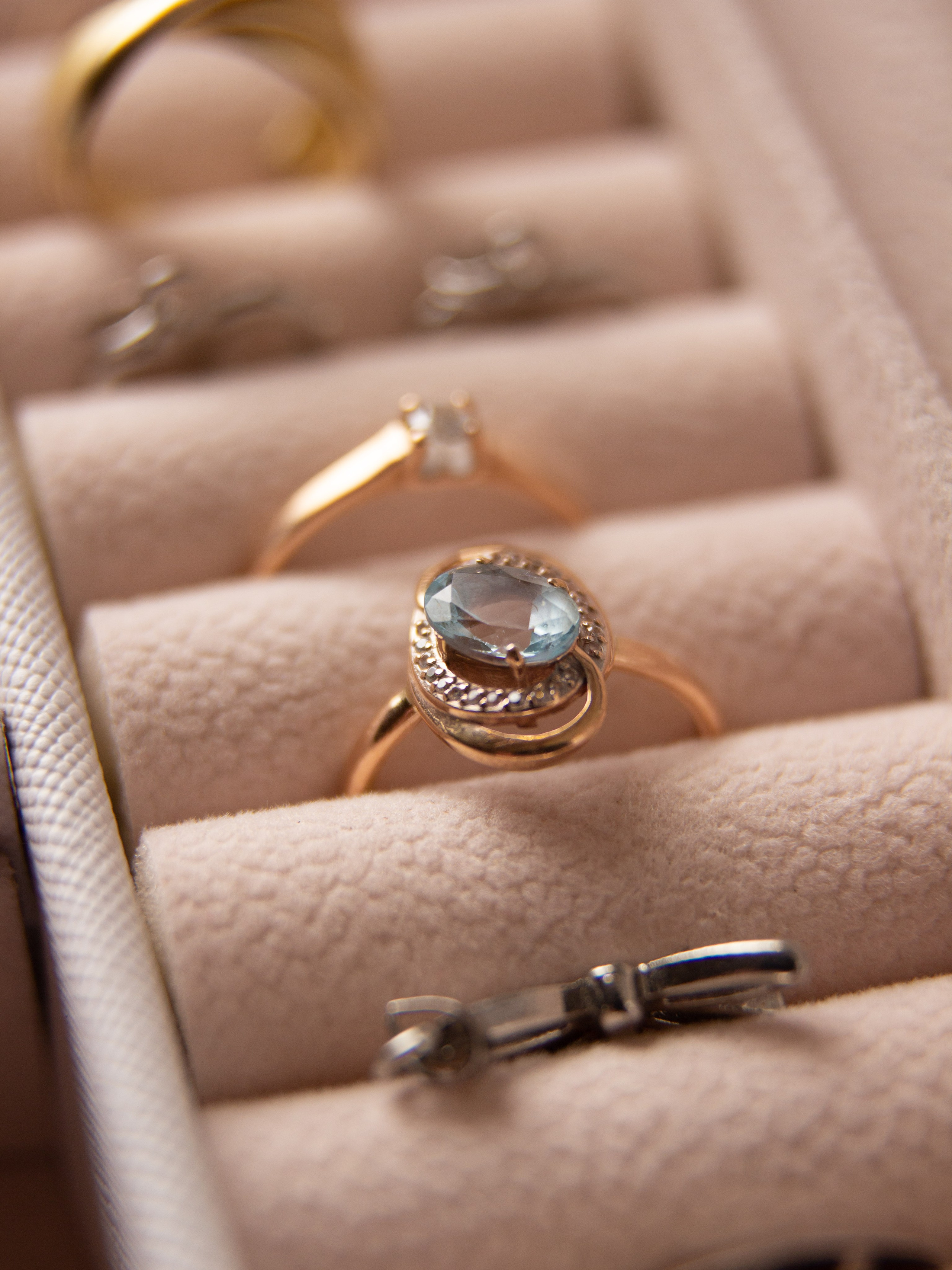 Шкатулка на сером. Александр Стряпунин — предметный фотограф в Улан-Удэ