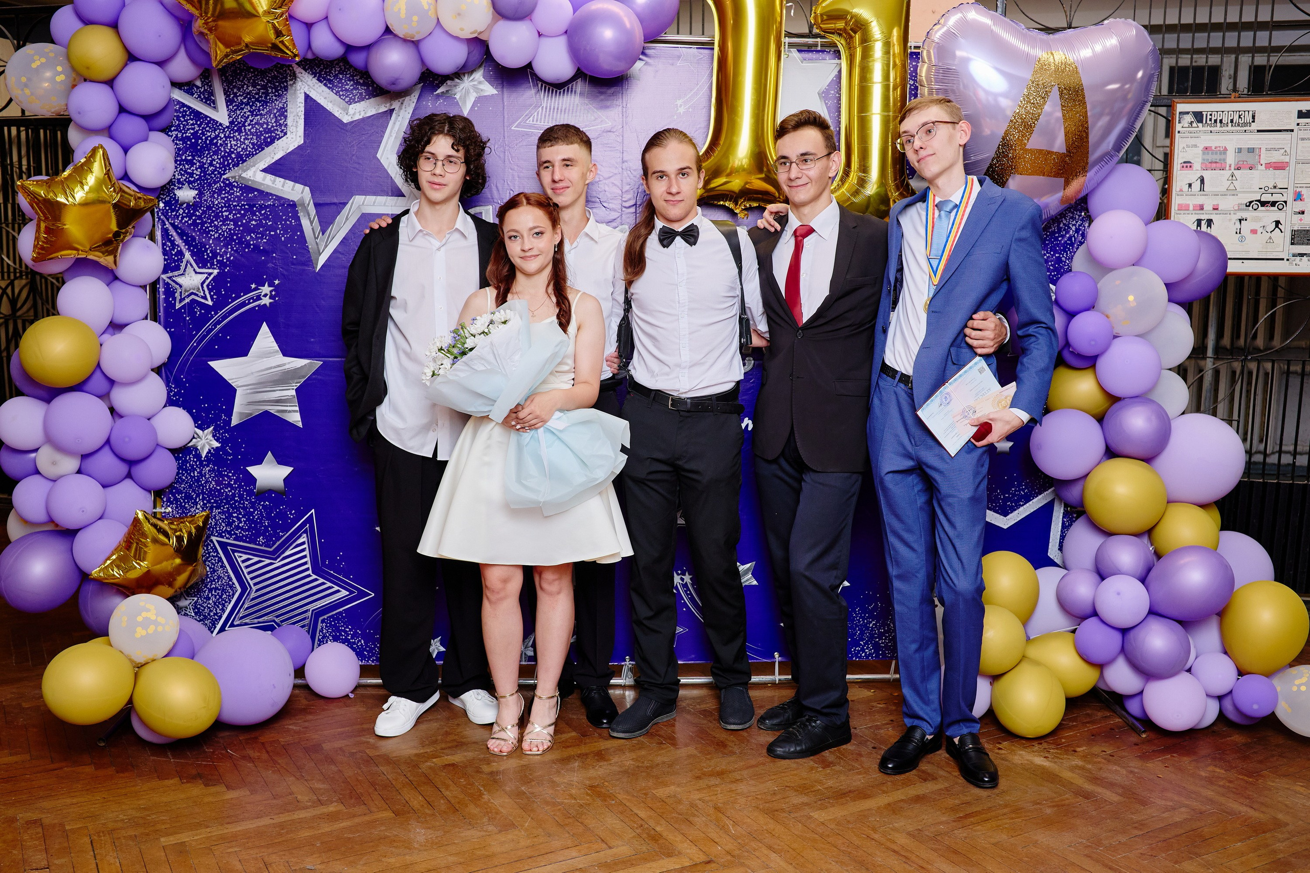 Выпускной 35 Сош. Фотограф Выпускные альбомы Таганрог Сергей Коробченко