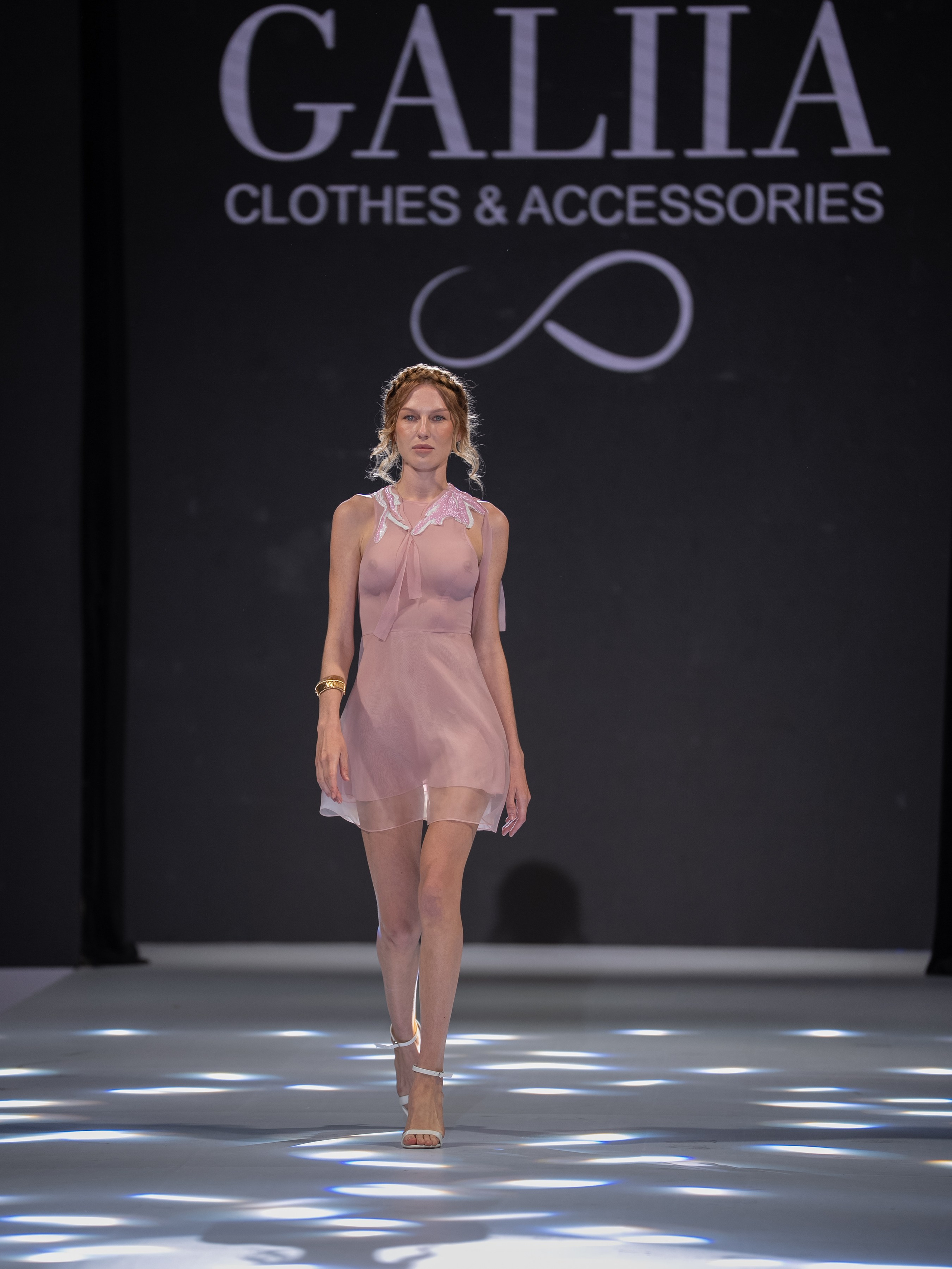EURASIAN FASHION WEEK Galia. Сайт Алматинского НЮ АРТ, будуар и фэшн фотографа Дениса Карпенко