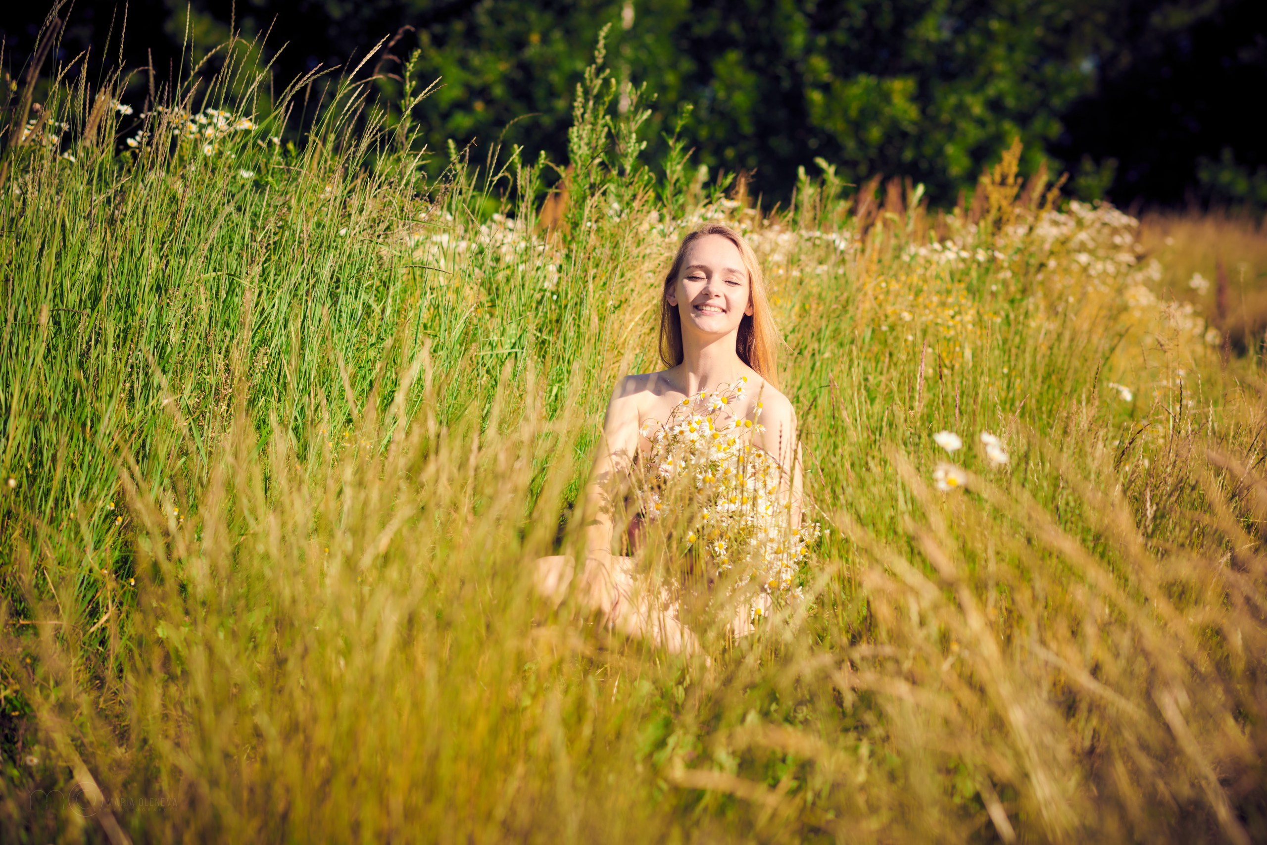 В ромашках. Фотограф Мария Оленева