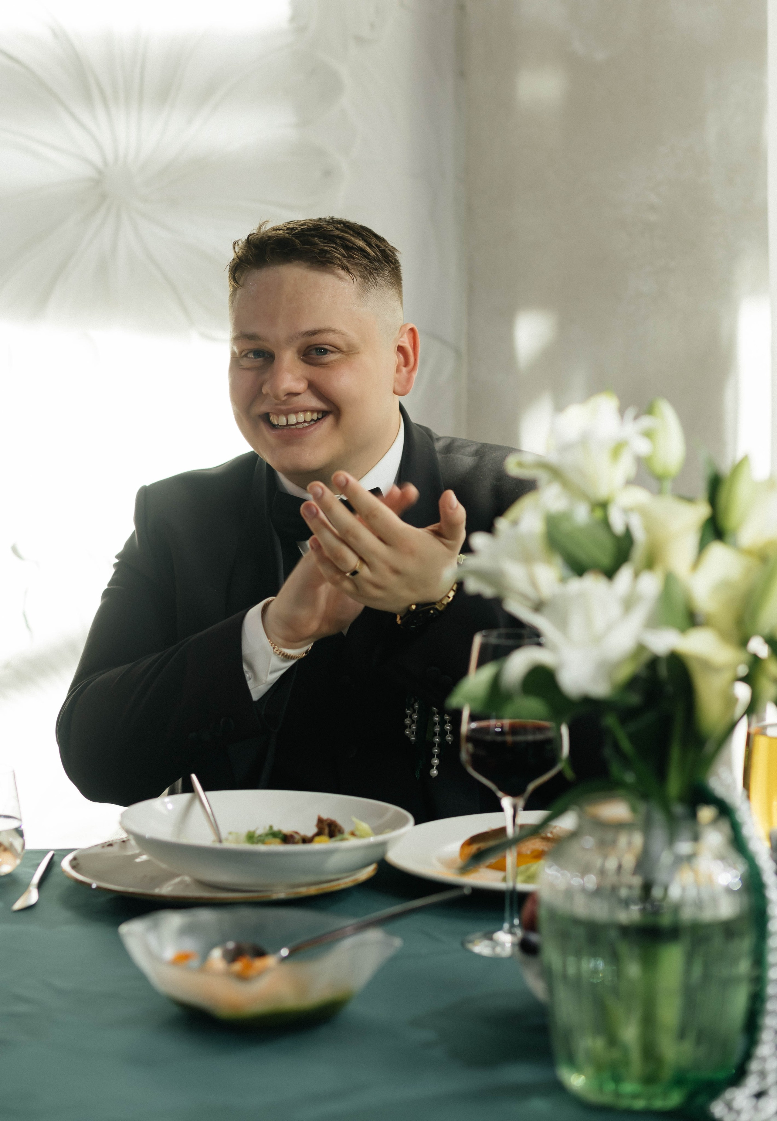 Свадебная история. Лесной Виладж. Свадебный и семейный фотограф Рассказова Виктория