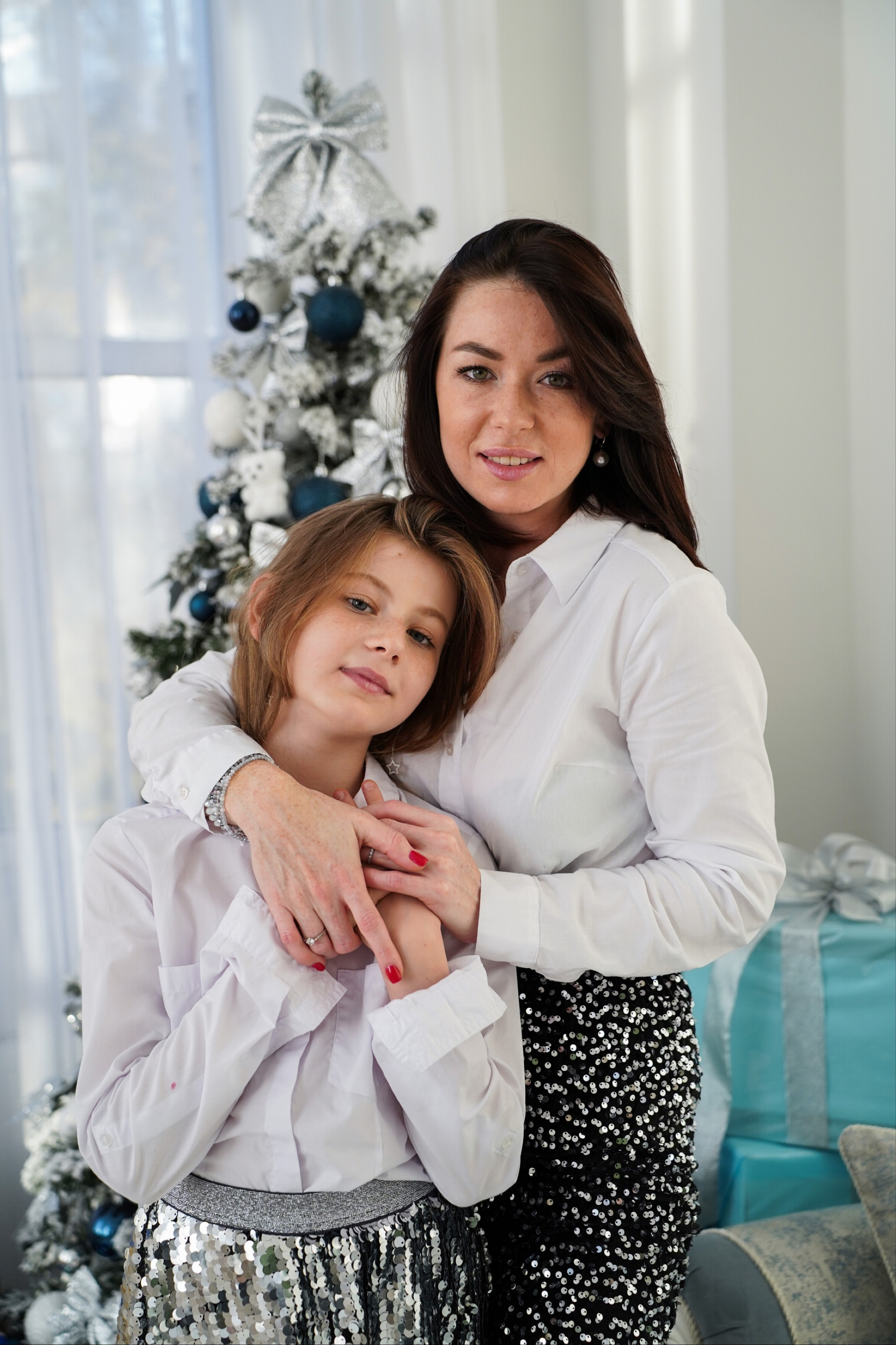 Мама с дочкой Новогодняя shevapro.studio. Фотограф Москва, визуальный менеджер Дарья Шевченко