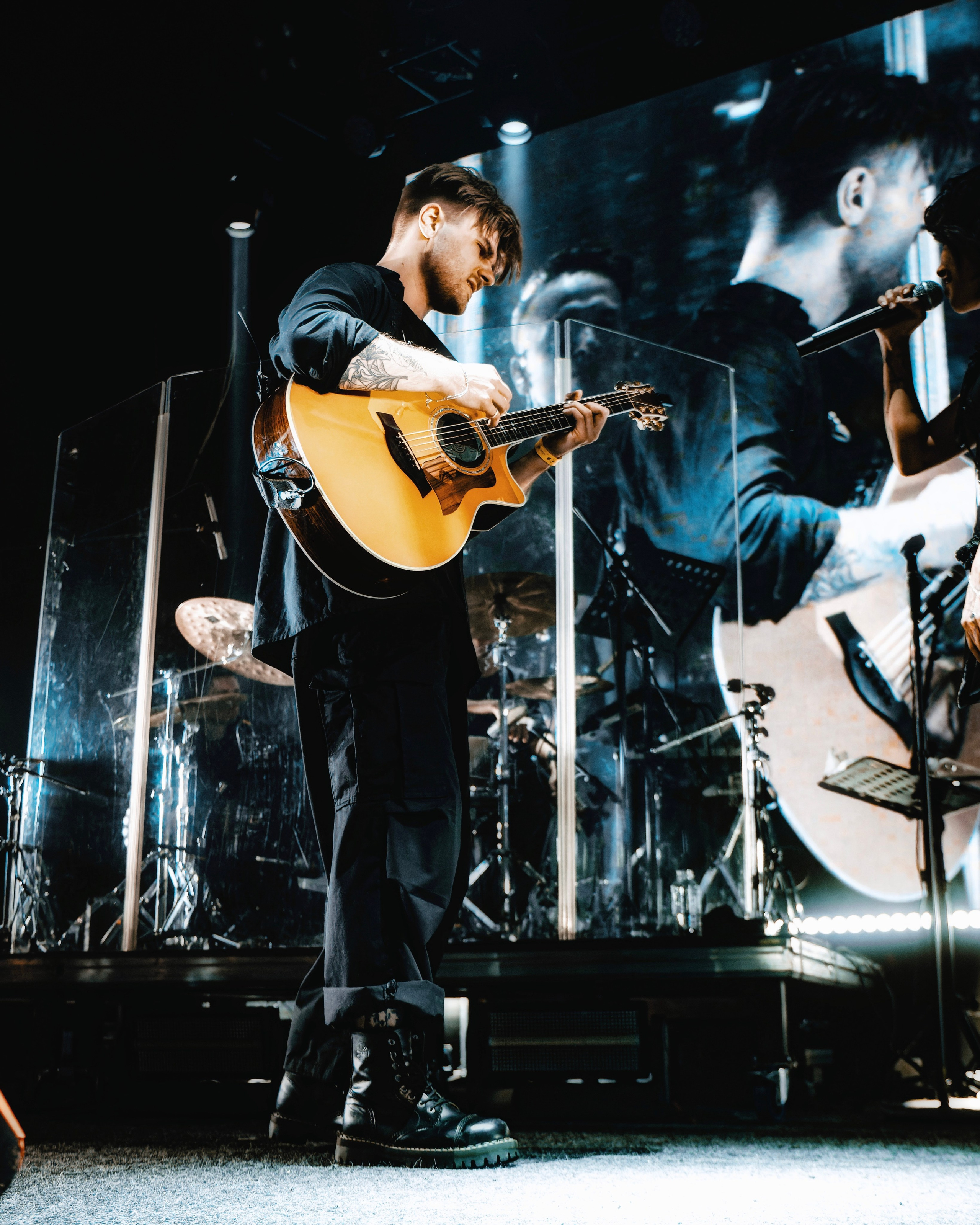 Green Apelsin в клубе Base 3.05.2024. Репортажный фотограф и видеограф в Москве