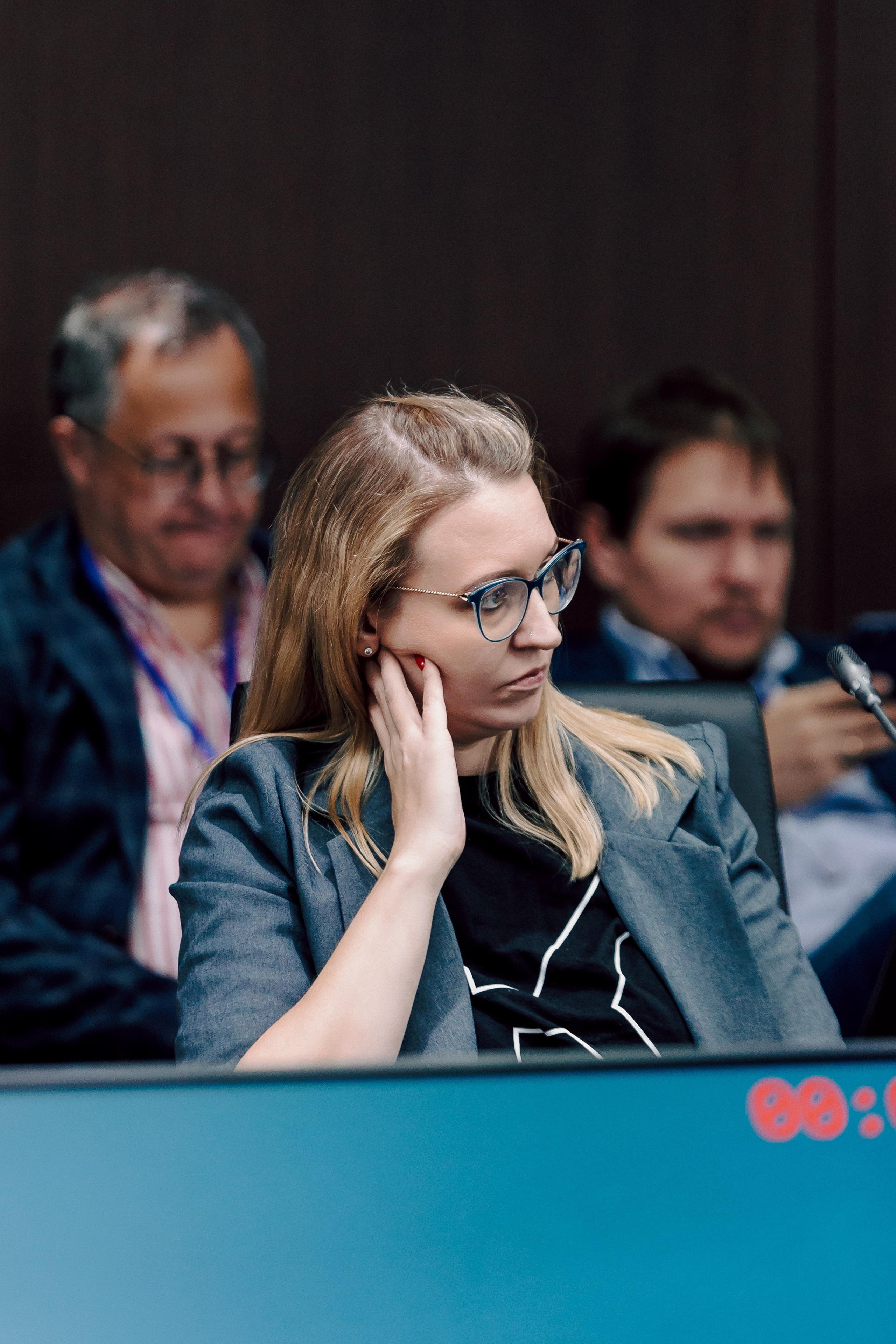 СКБ Контур — Форум будущего — Деловая программа. Лёшка Варзегов — фотограф