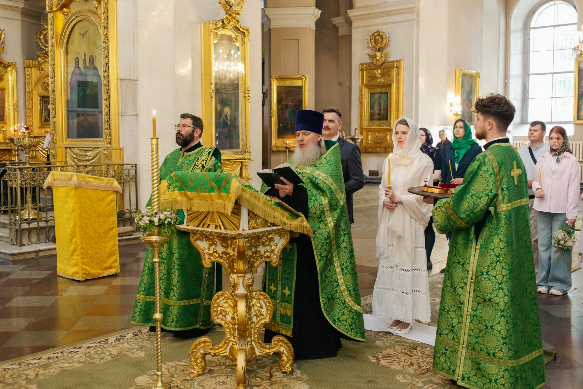 Венчание в Спасо Преображенском соборе сколько стоит, где повенчаться в Питере, обвенчаться в Санкт Петербурге, какую церковь выбрать для венчания, стоимость венчания в СПб