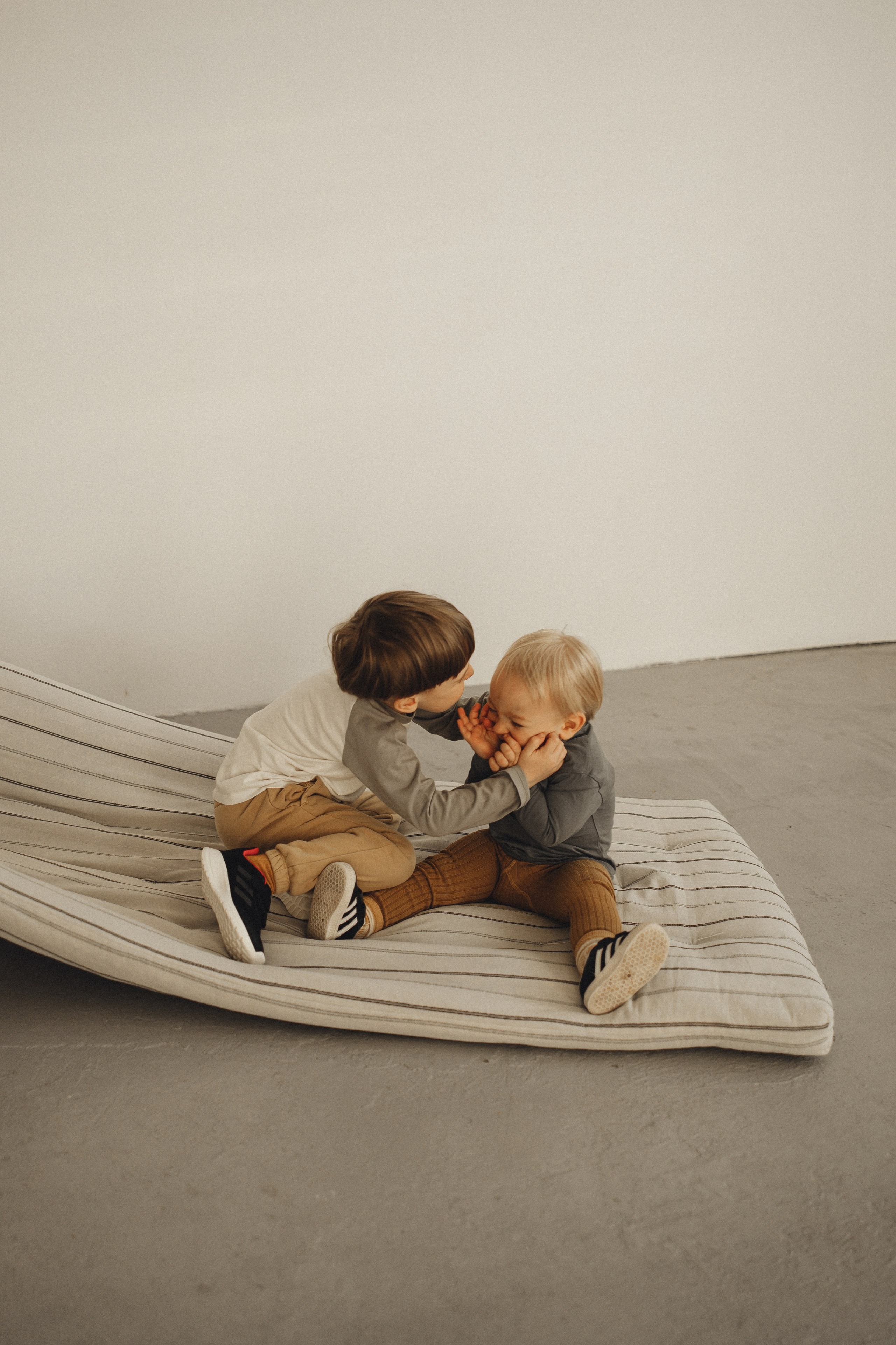 Семейная история в студии. Семейный и детский фотограф, таганрог, ростов-на-дону