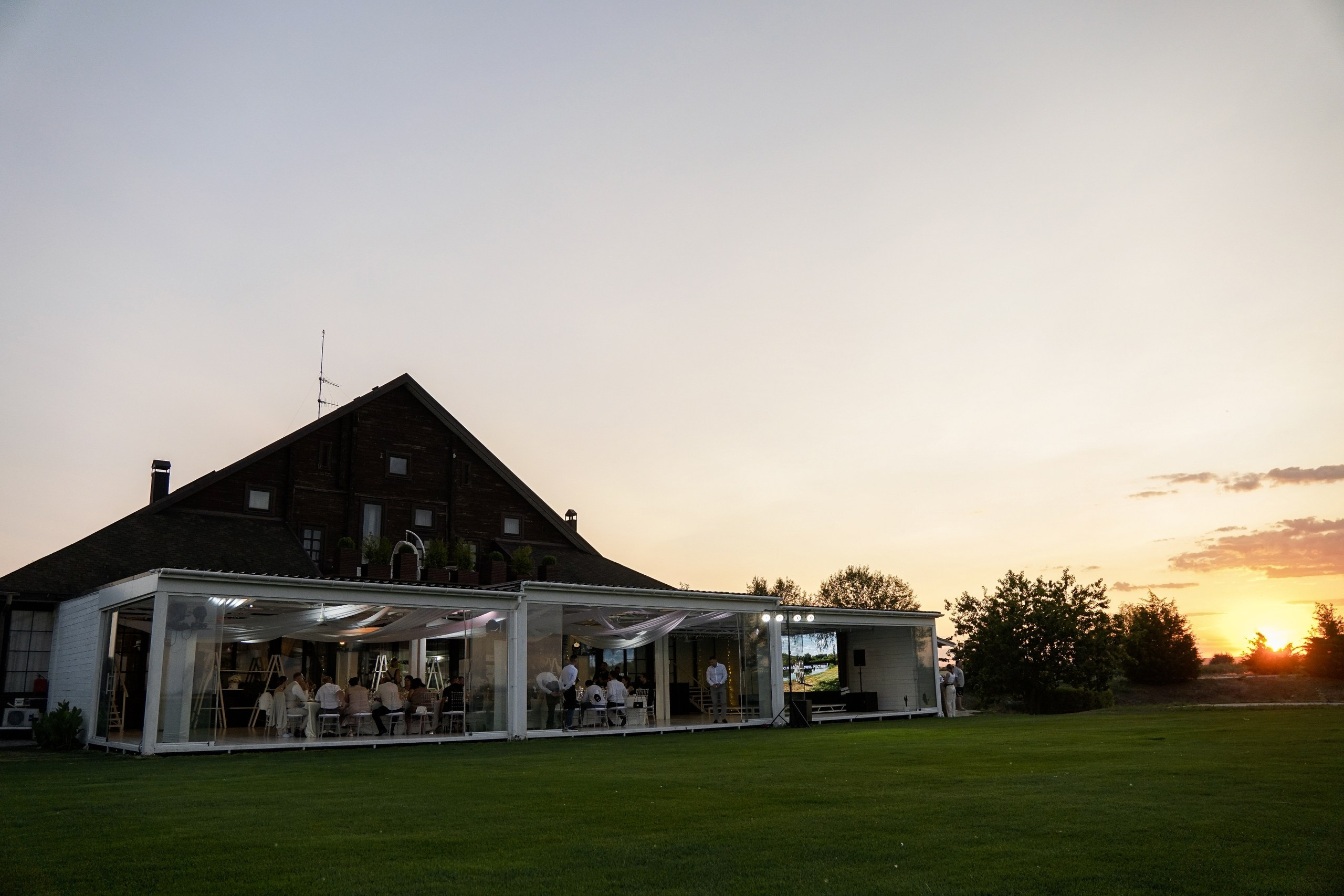 Golf club's wedding. Свадебный фотограф и видеограф в Ростове-на-Дону. Максим и Наталья Лебедевы