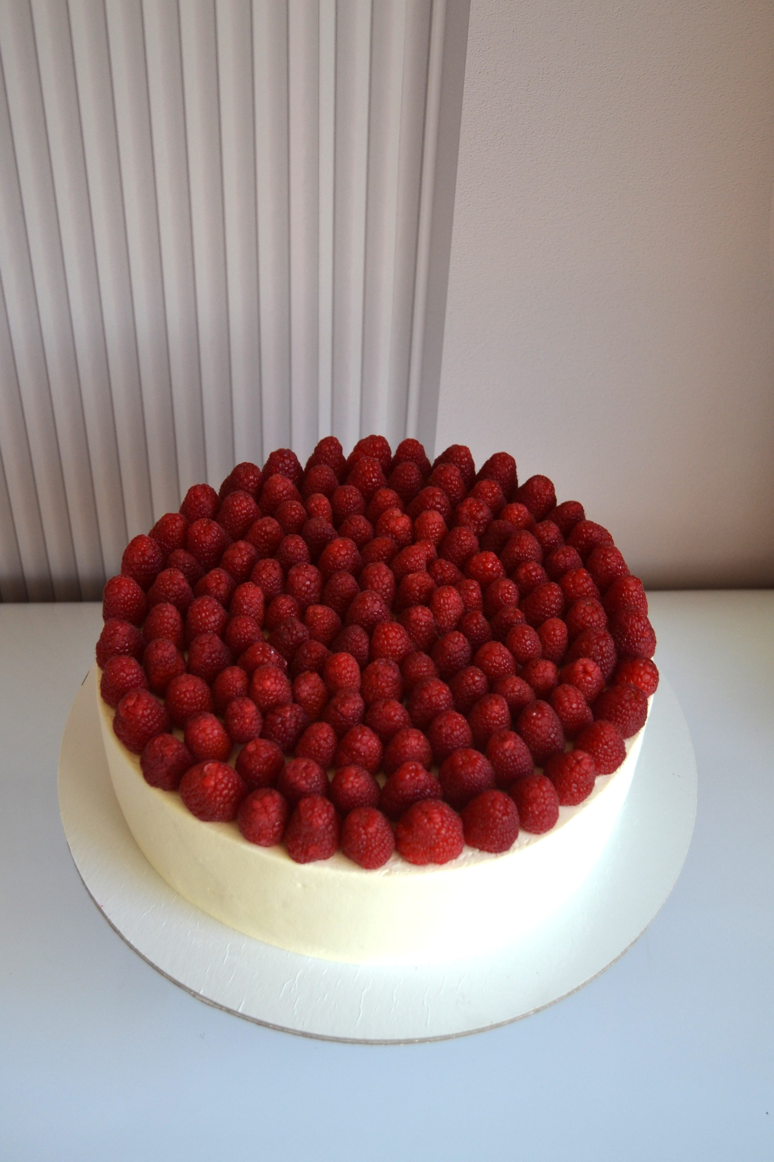 Свадебные торты. Семейная кондитерская. Торты и десерты на заказ в Москве и области