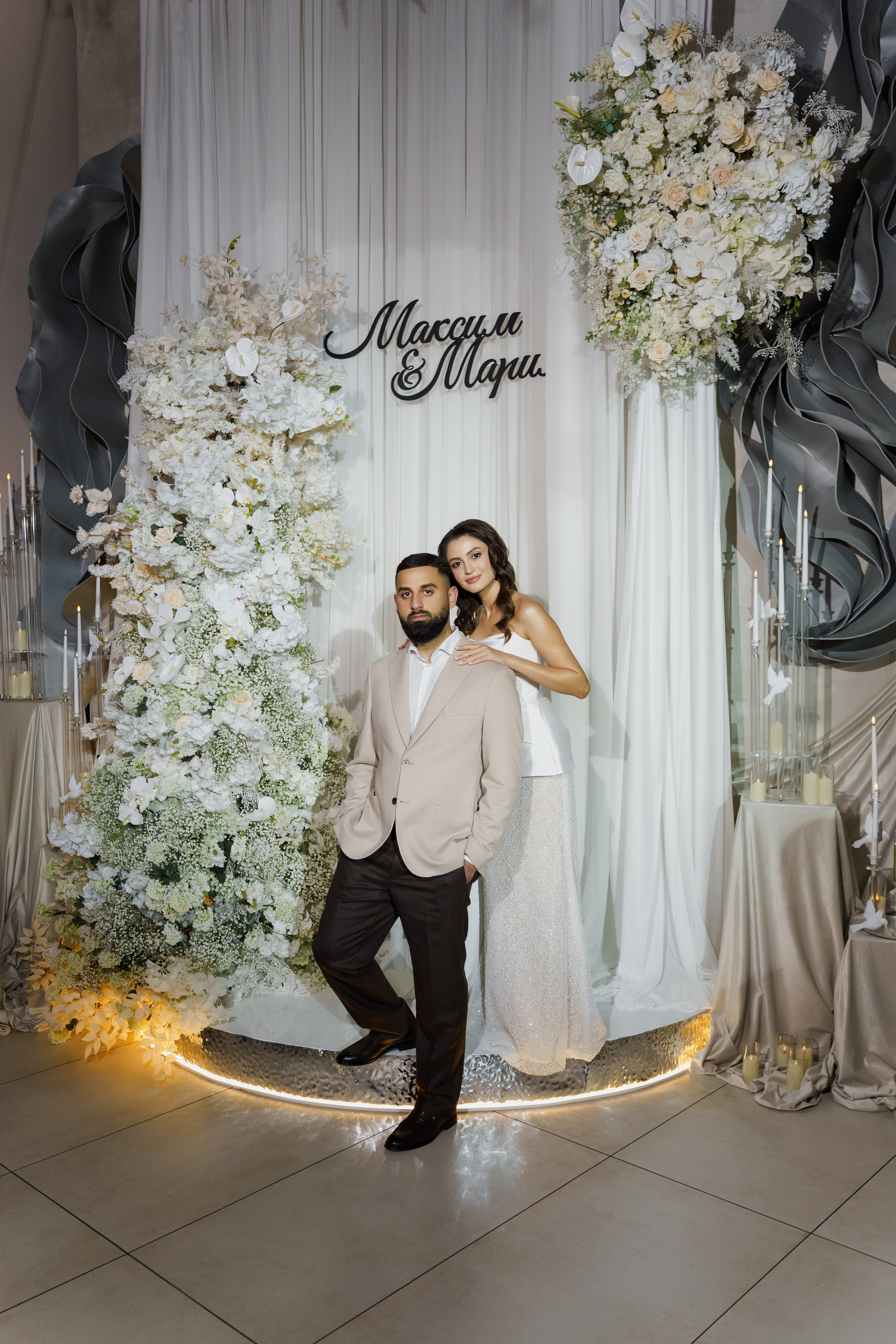 Красивое обручение на берегу чёрного моря в Лермонтово от ТВИНС СТУДИО. ТВИНС СТУДИО — лучшие свадебные фотографы и видеографы в Краснодаре