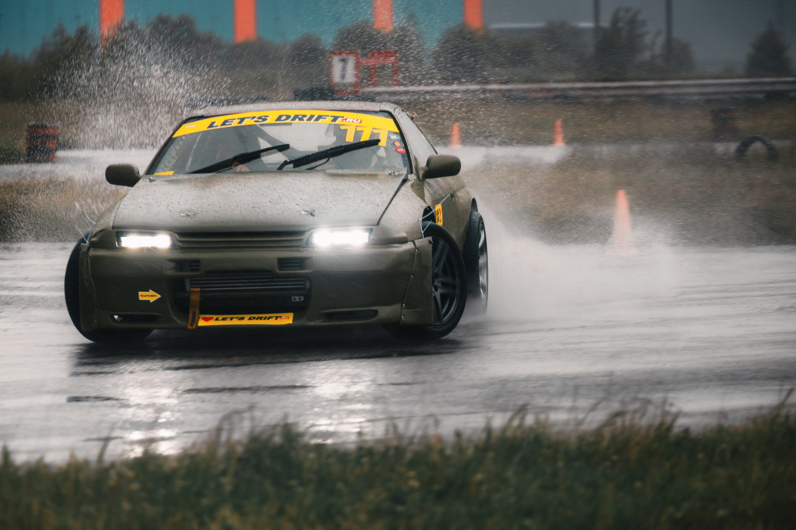 Фоторепортаж с «Больших Гонок» — дрифт, драг, звук