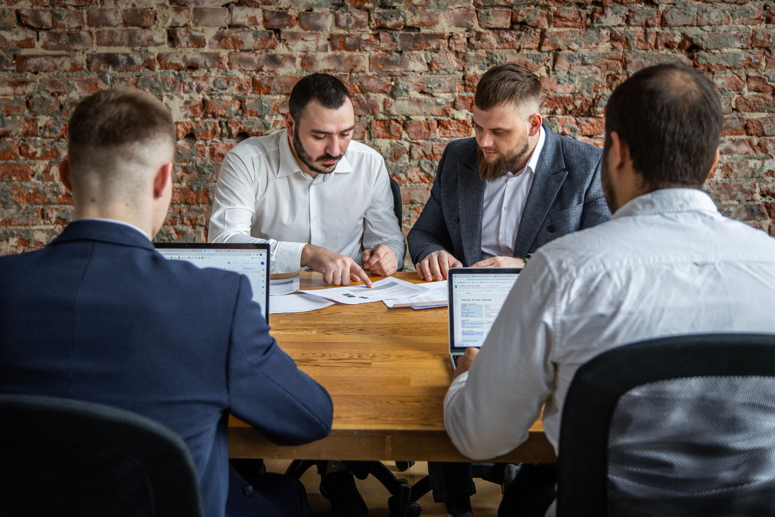 Фотосессия для бизнеса, контент для соцсетей, фото сотрудников. Свадебная, репортажная и бизнес съёмка в Ростове-на-Дону