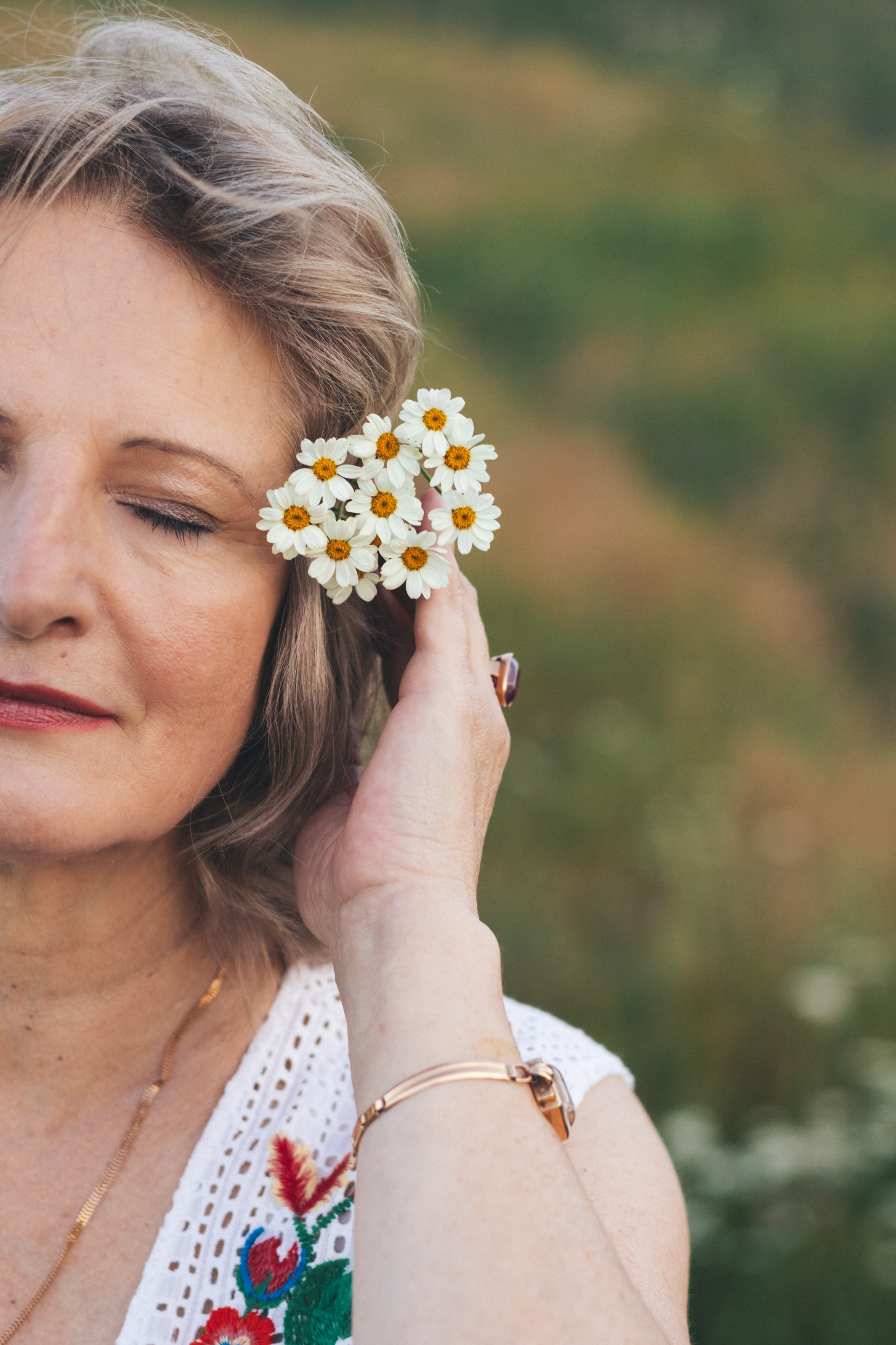 Женский портрет на природе. Фотограф в Кисловодске Юлия Танасова