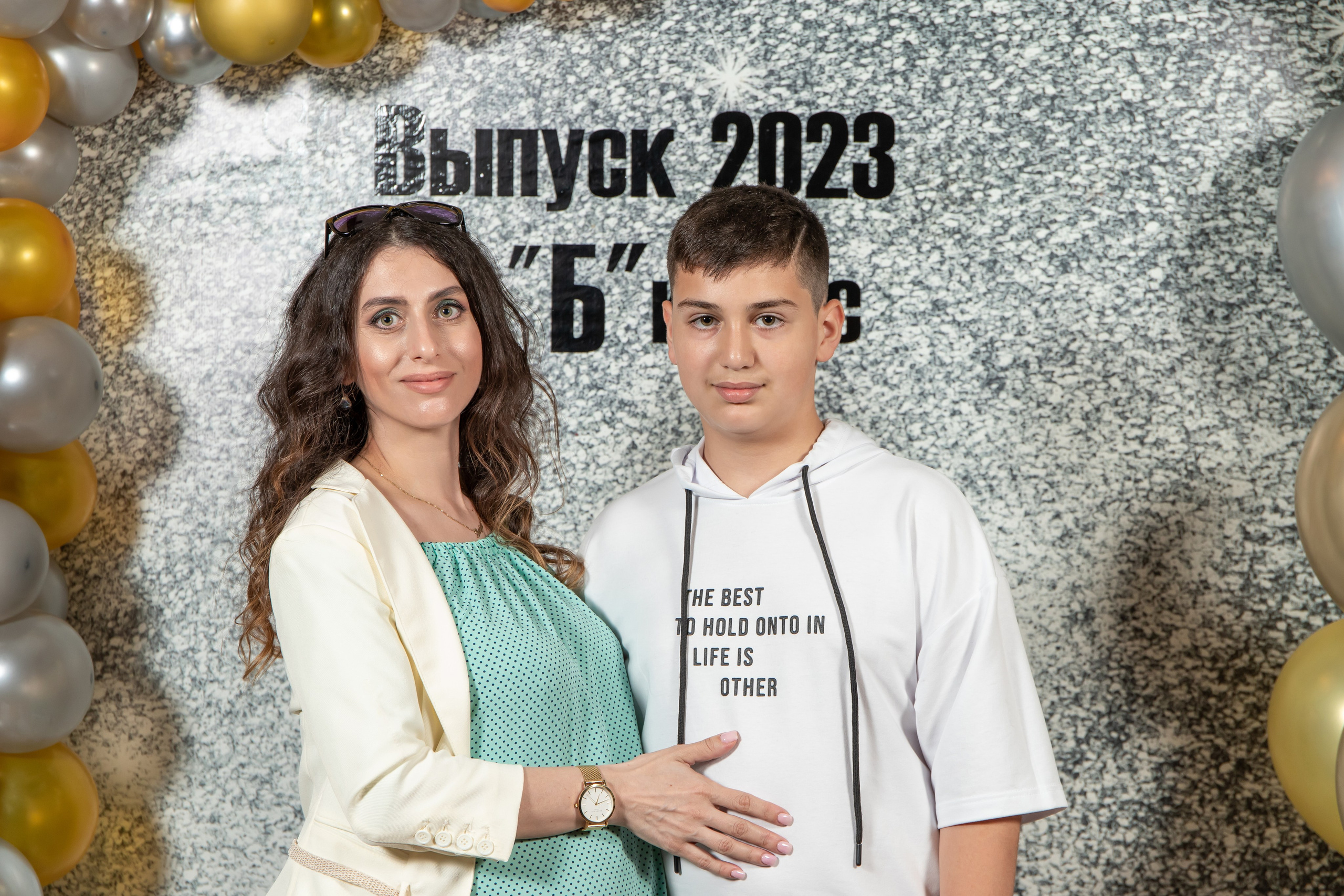 Выпуск 4Б 23 год. Семейный и свадебный фотограф в Геленджике Михаил Шматов