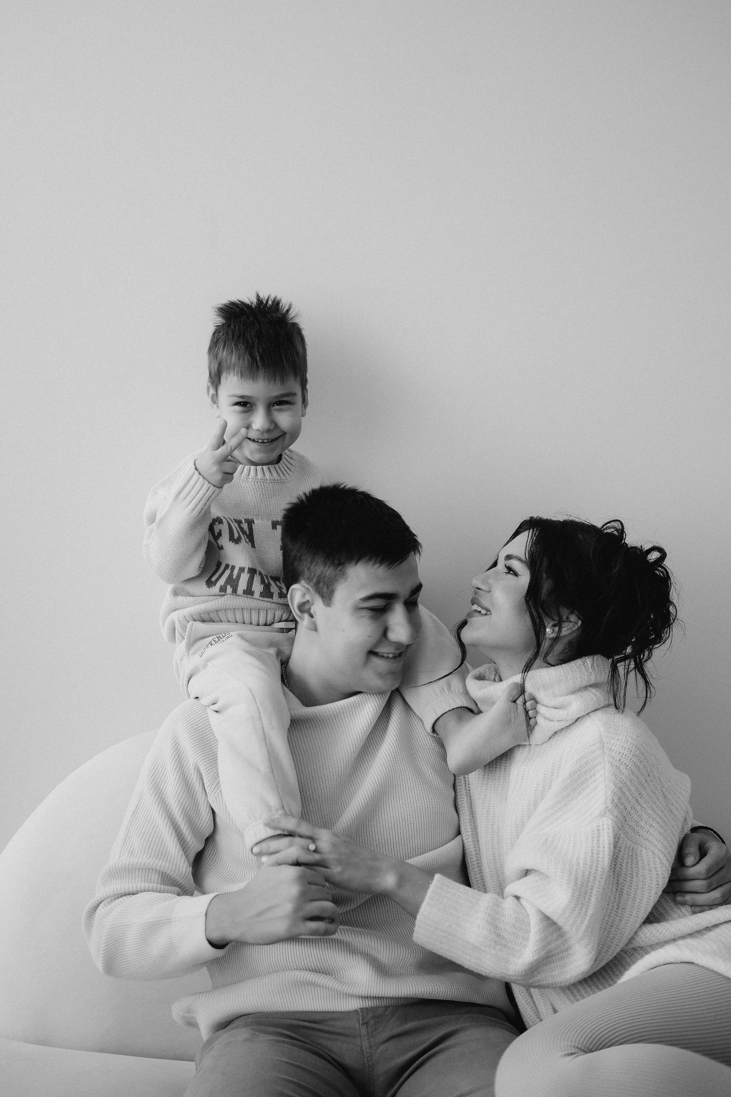 Семья Сенатос. Главная