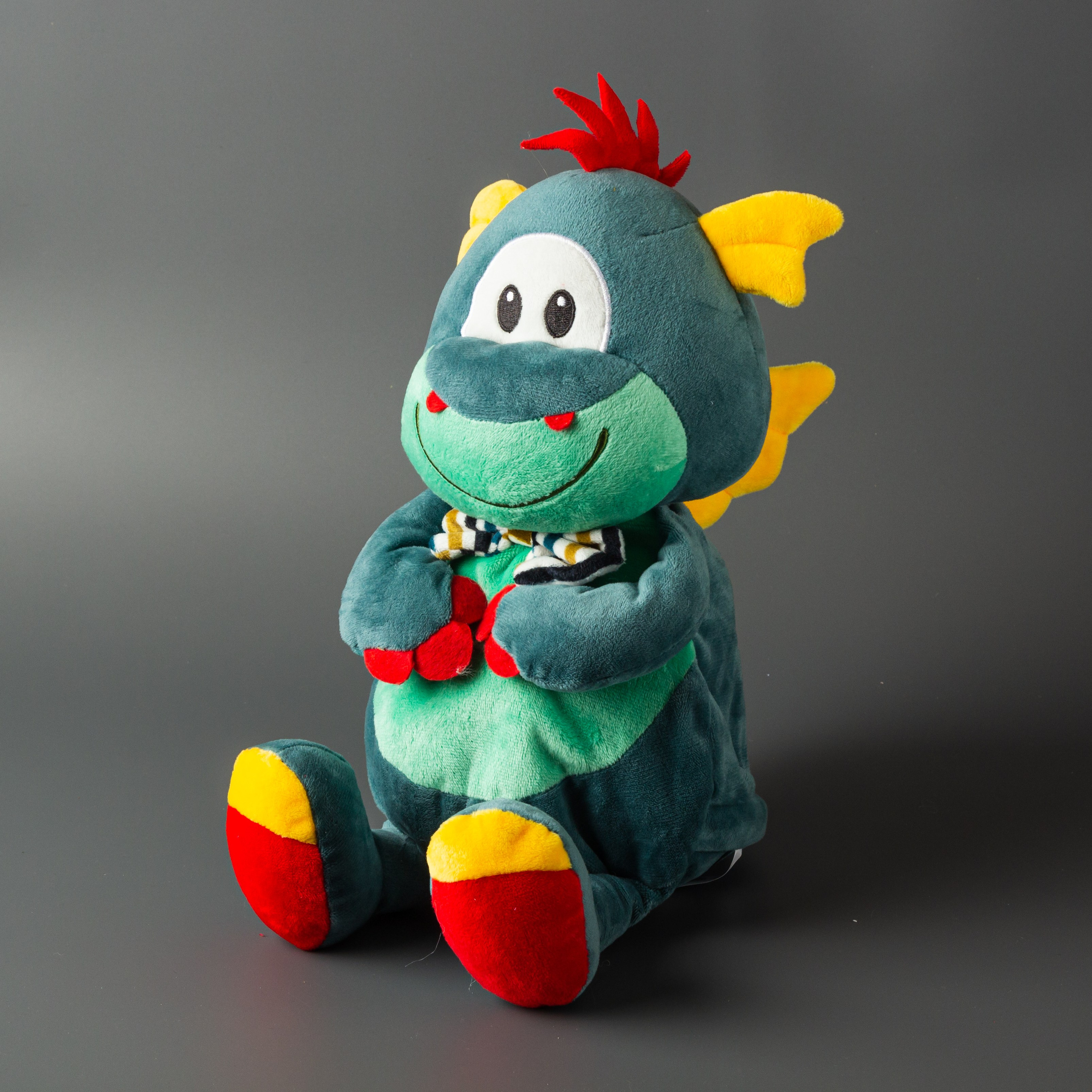 Подарки на сером. Александр Стряпунин — предметный фотограф в Улан-Удэ